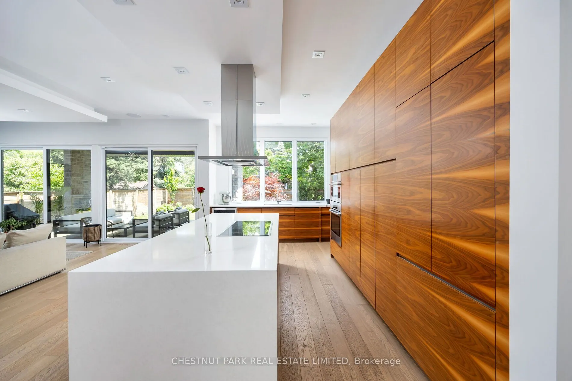 2121 Harvest Drive