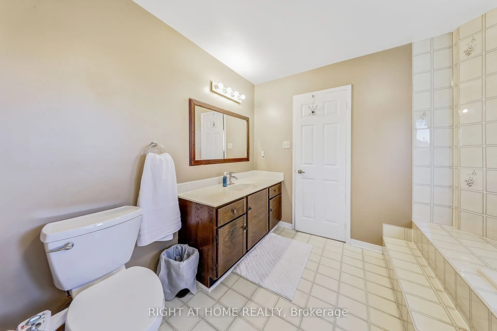 4341 Idlewilde Crescent
