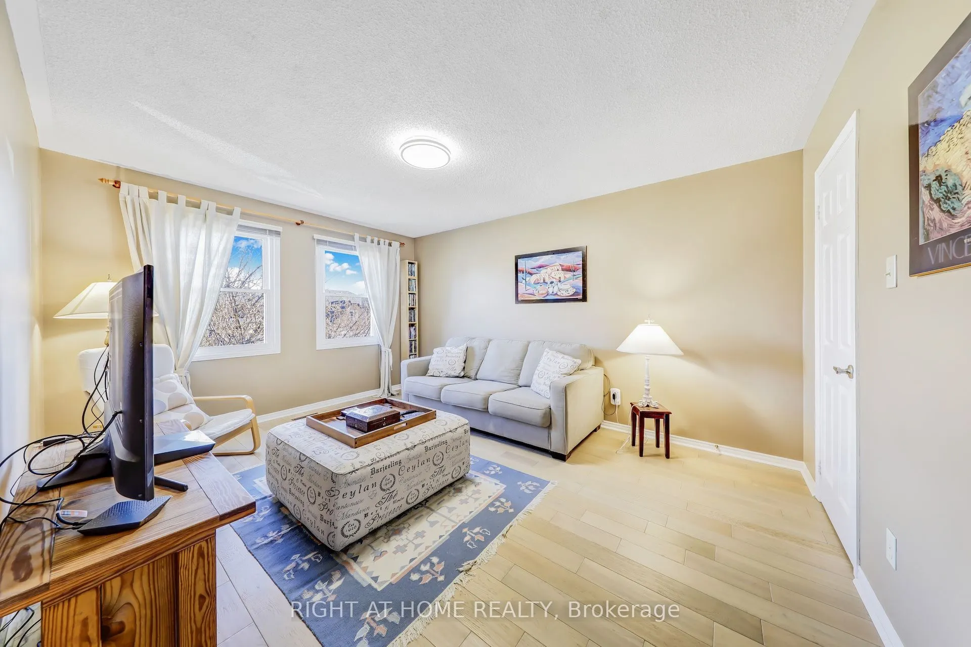 4341 Idlewilde Crescent