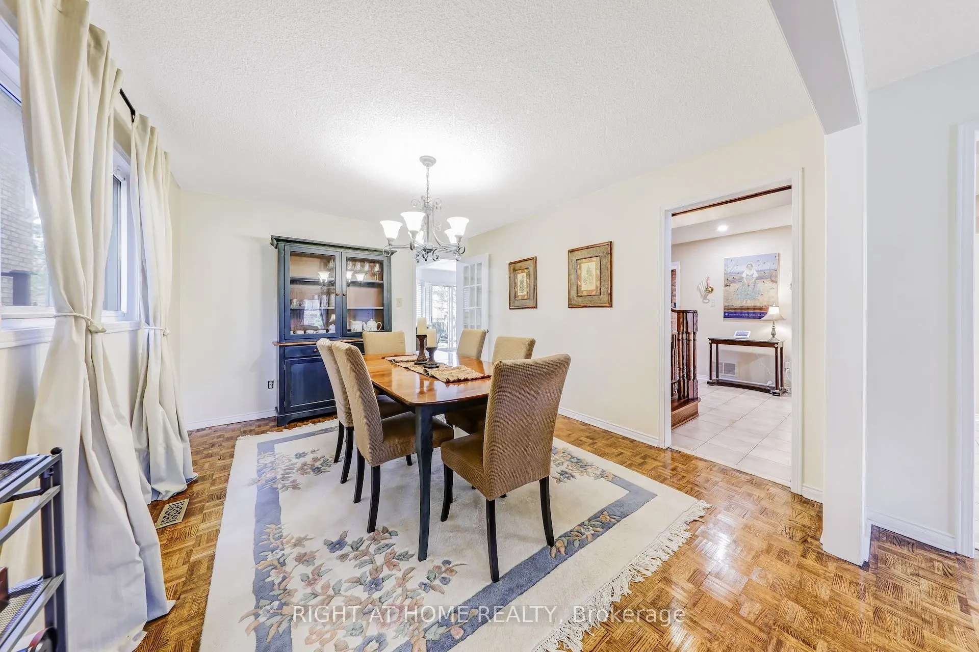 4341 Idlewilde Crescent