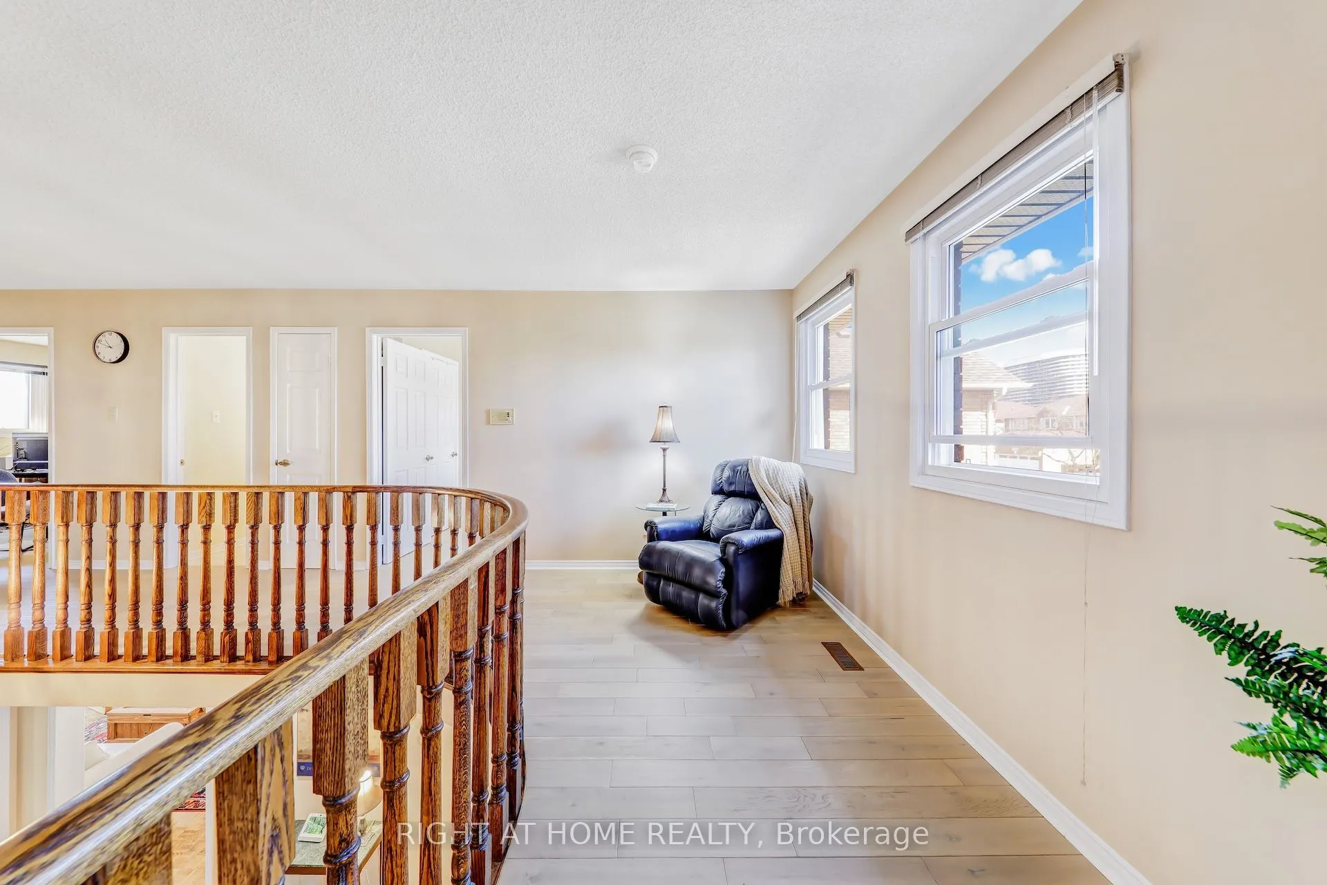 4341 Idlewilde Crescent