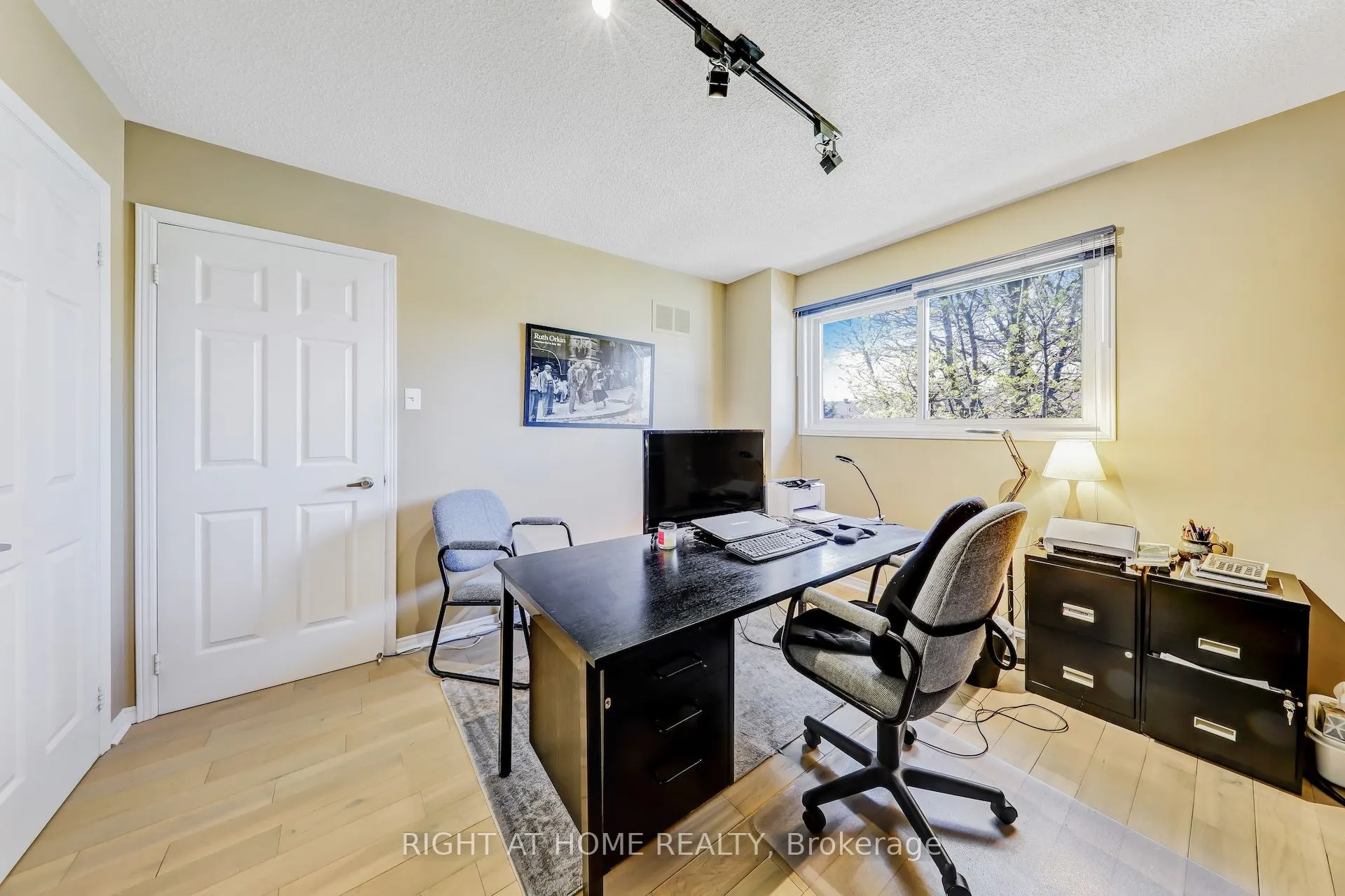 4341 Idlewilde Crescent