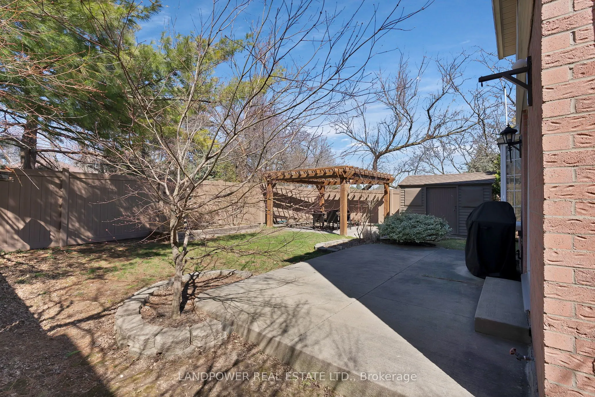 3073 Keynes Crescent