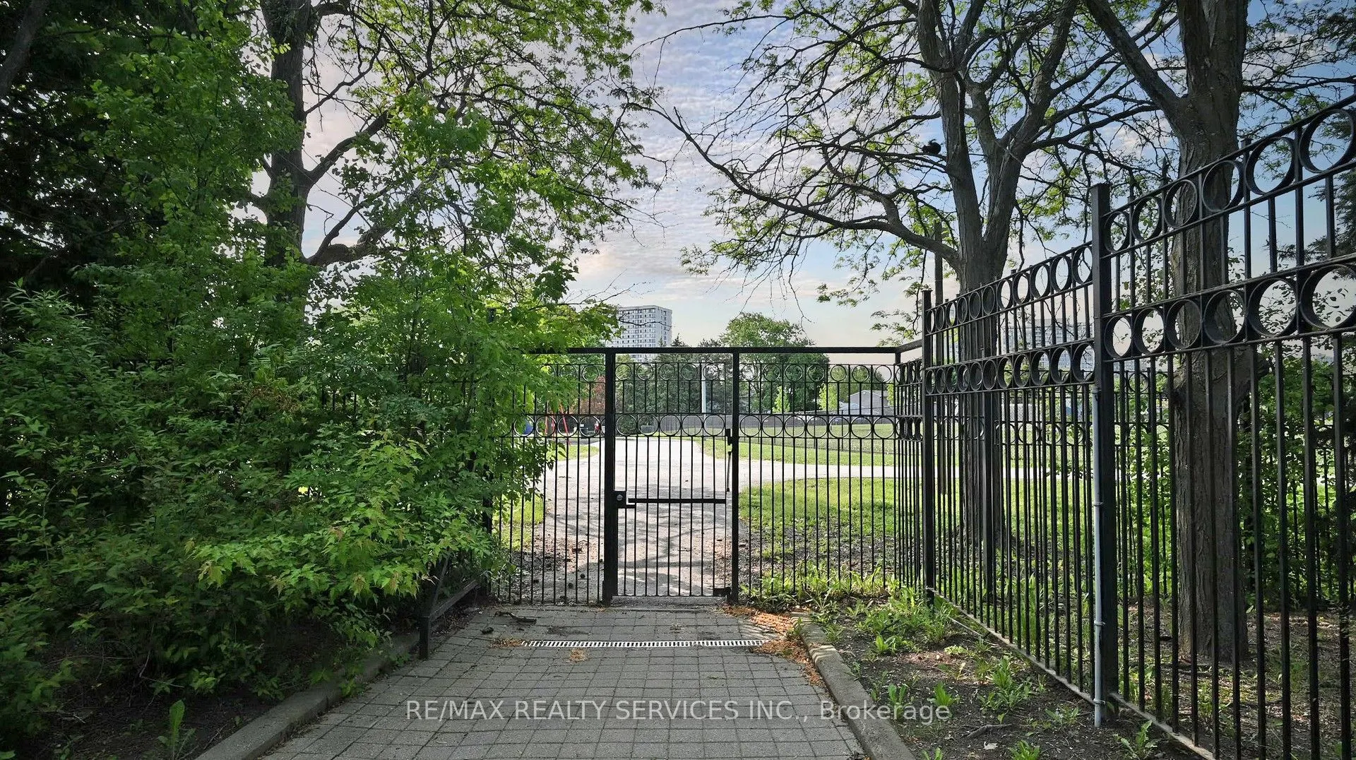 28 Heathcliffe Square, #47