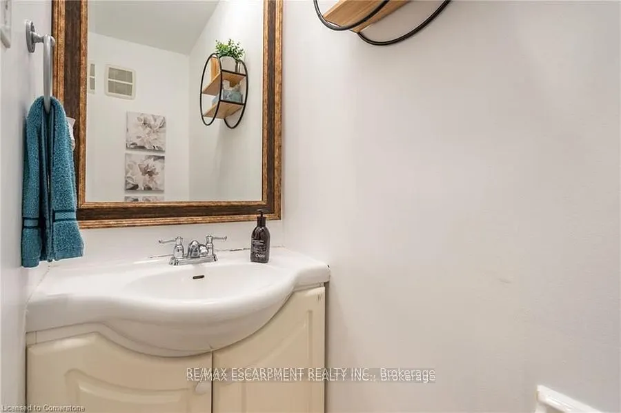 657 Francis Road, #3