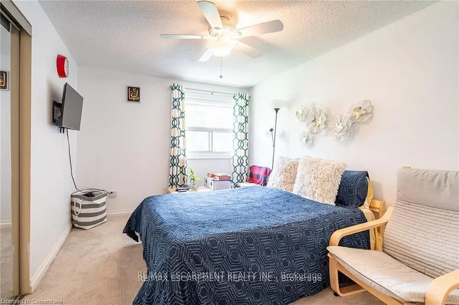 657 Francis Road, #3