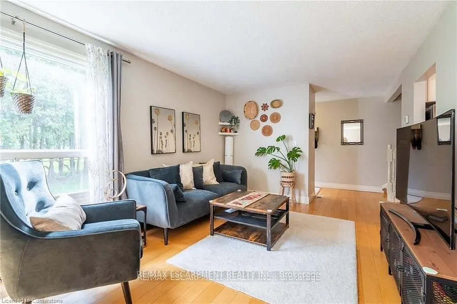 657 Francis Road, #3