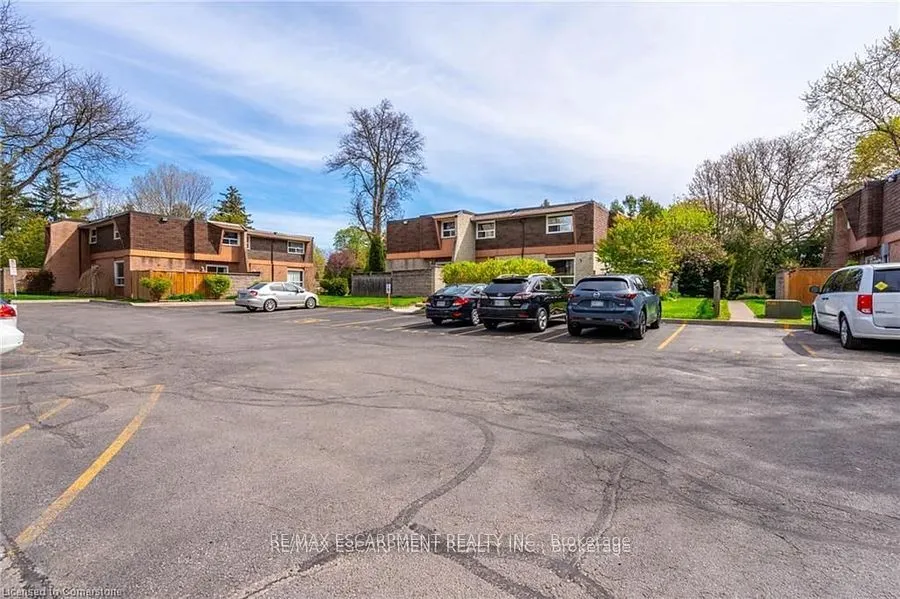657 Francis Road, #3