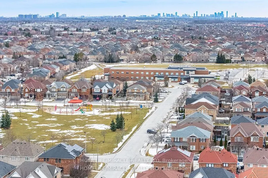 14 Robert Parkinson Drive