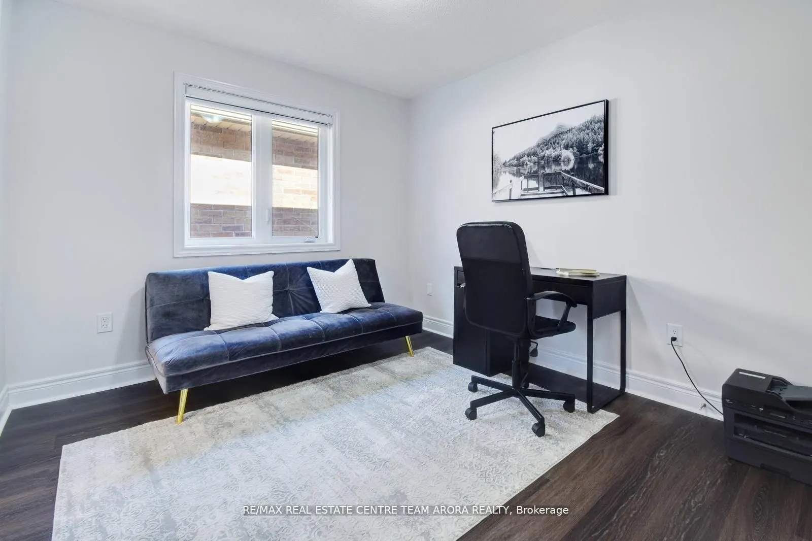 38 Rosewell Crescent