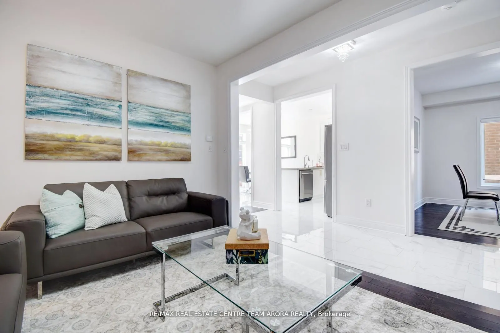 38 Rosewell Crescent
