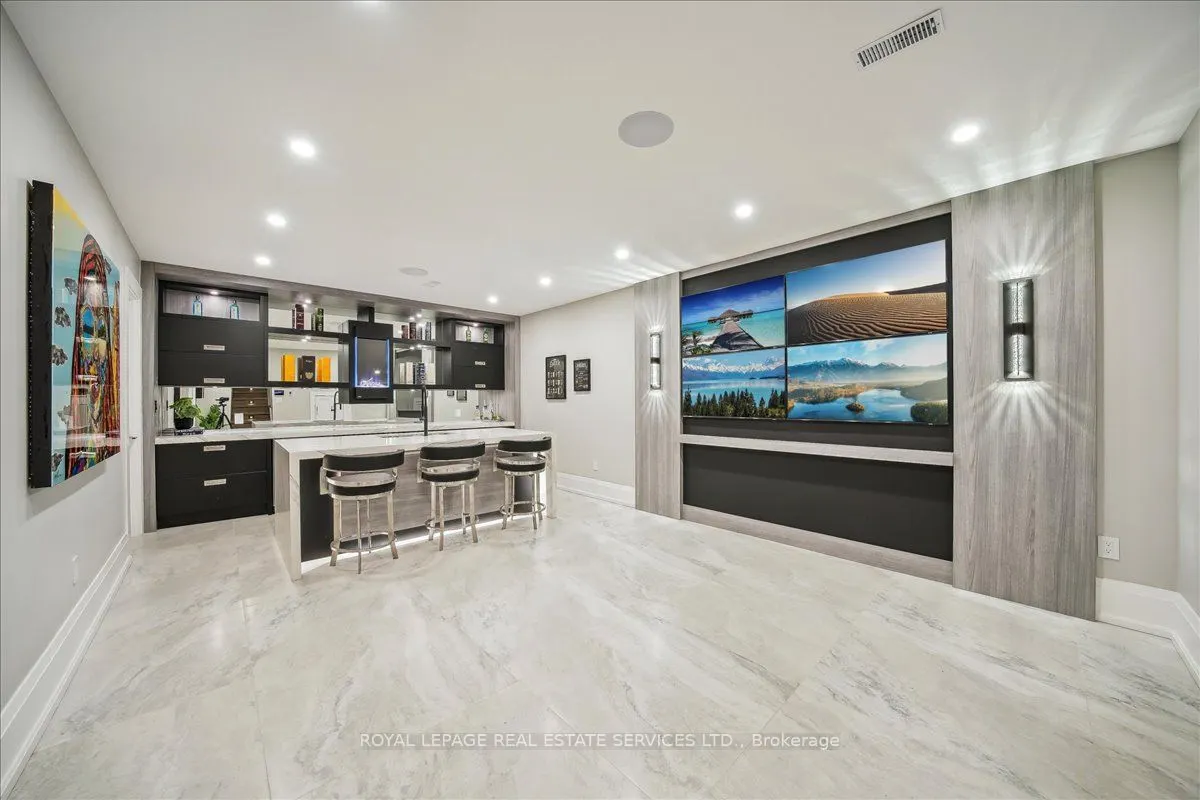 1489 Rogerswood Court