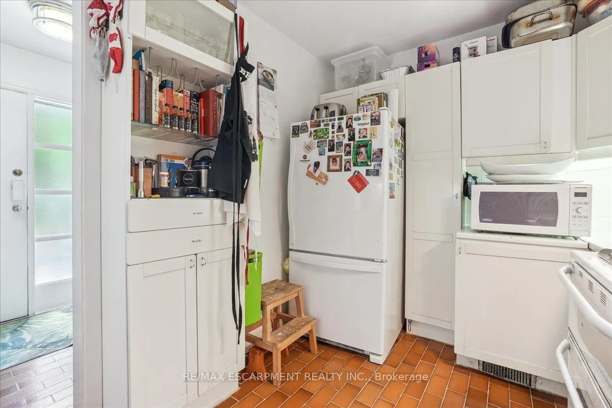 757 Meadow Wood Road