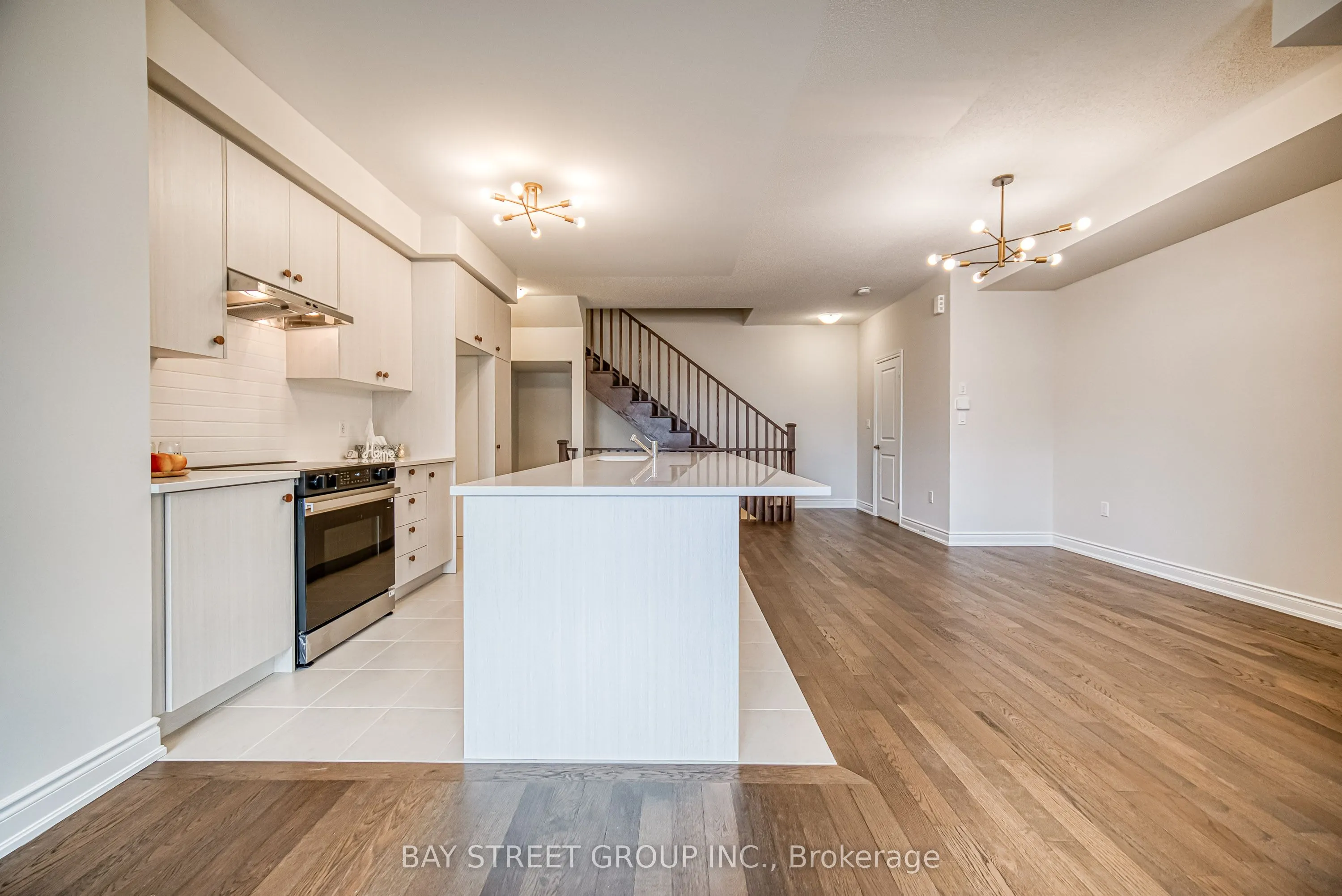 1411 Courtleigh Trail