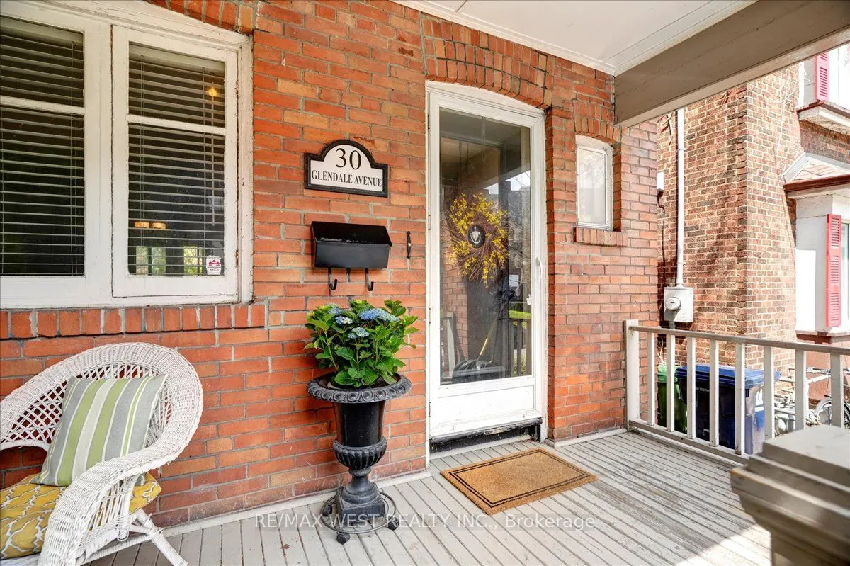 30 Glendale Avenue