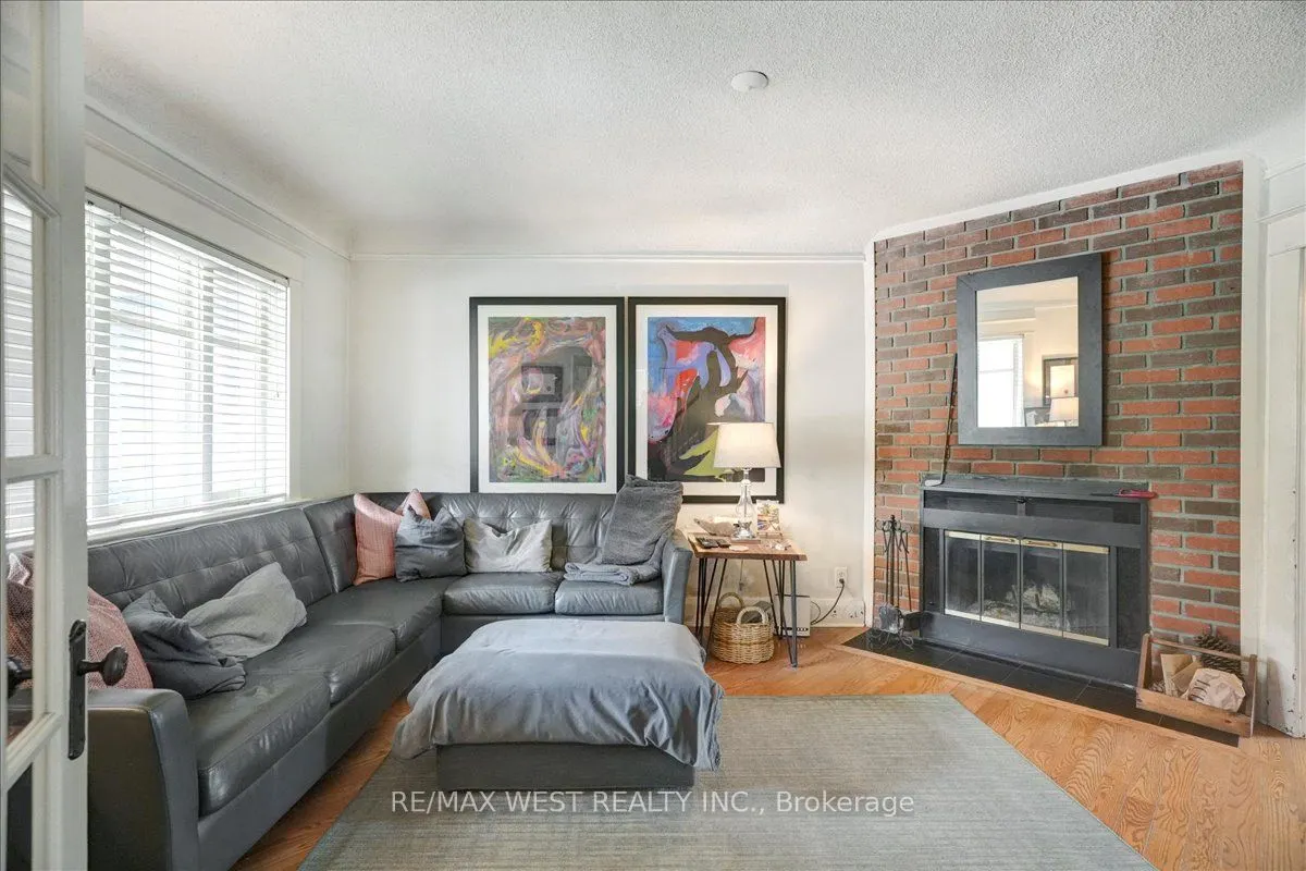 30 Glendale Avenue