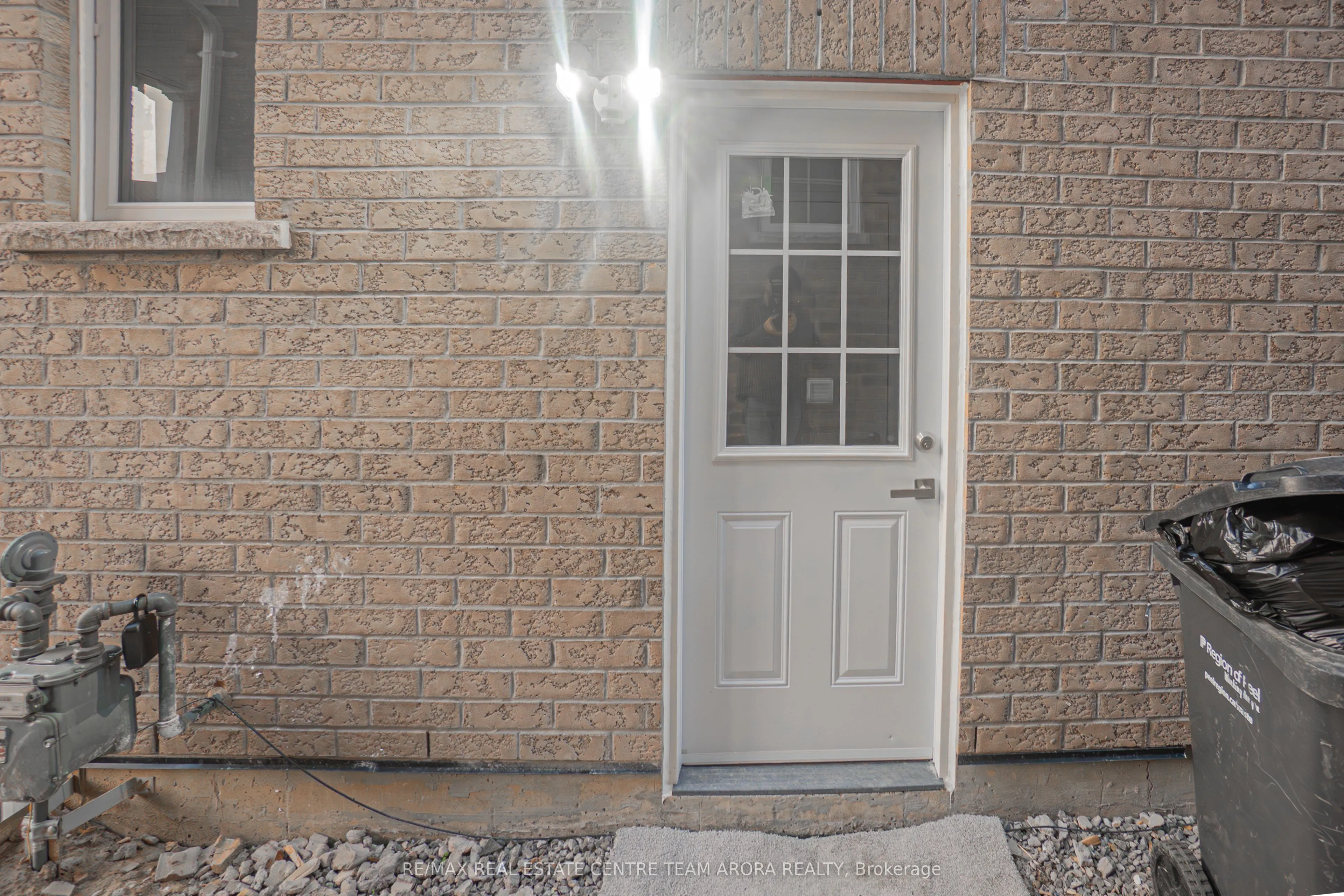 16 Vezna Crescent, #BSMT