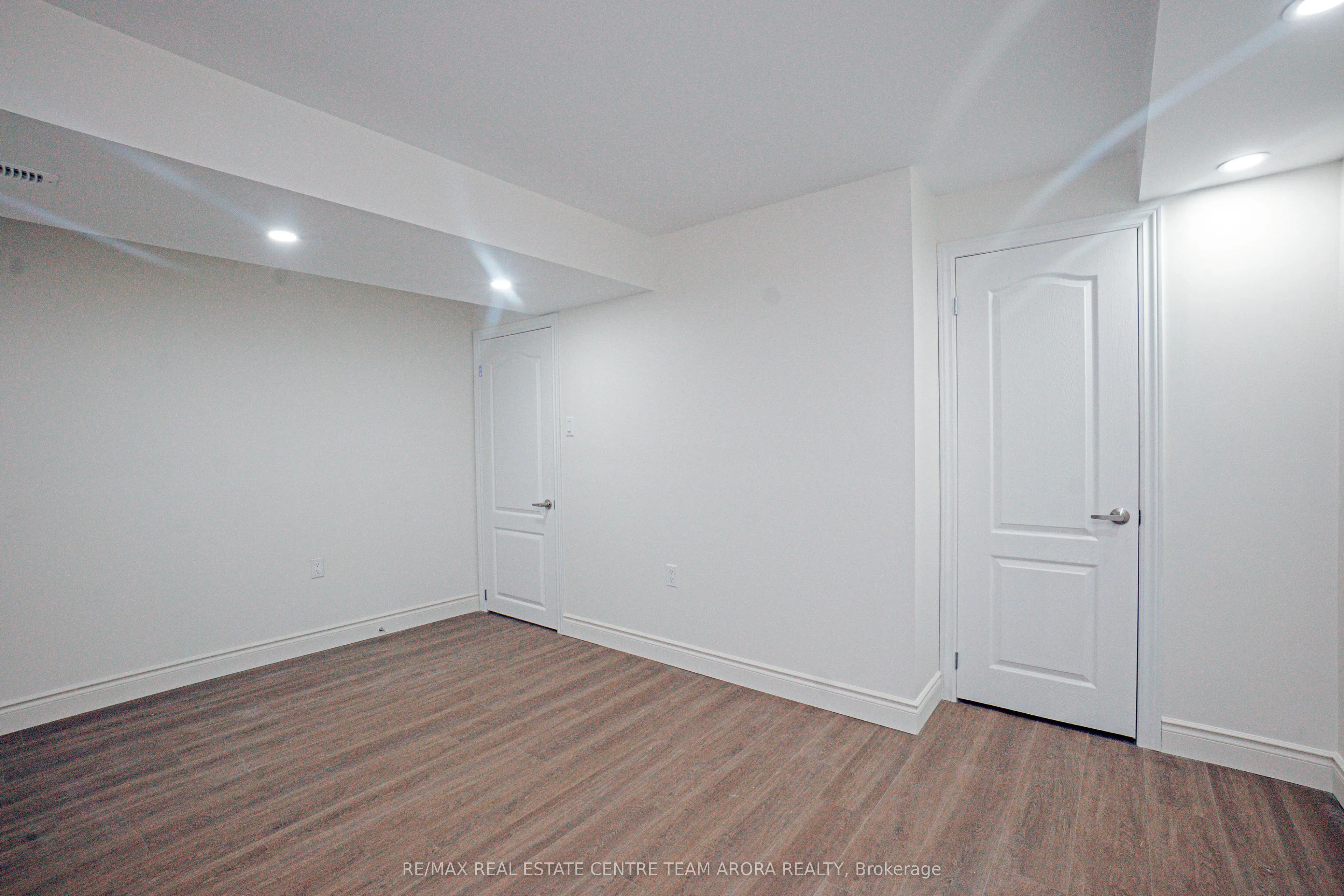 16 Vezna Crescent, #BSMT