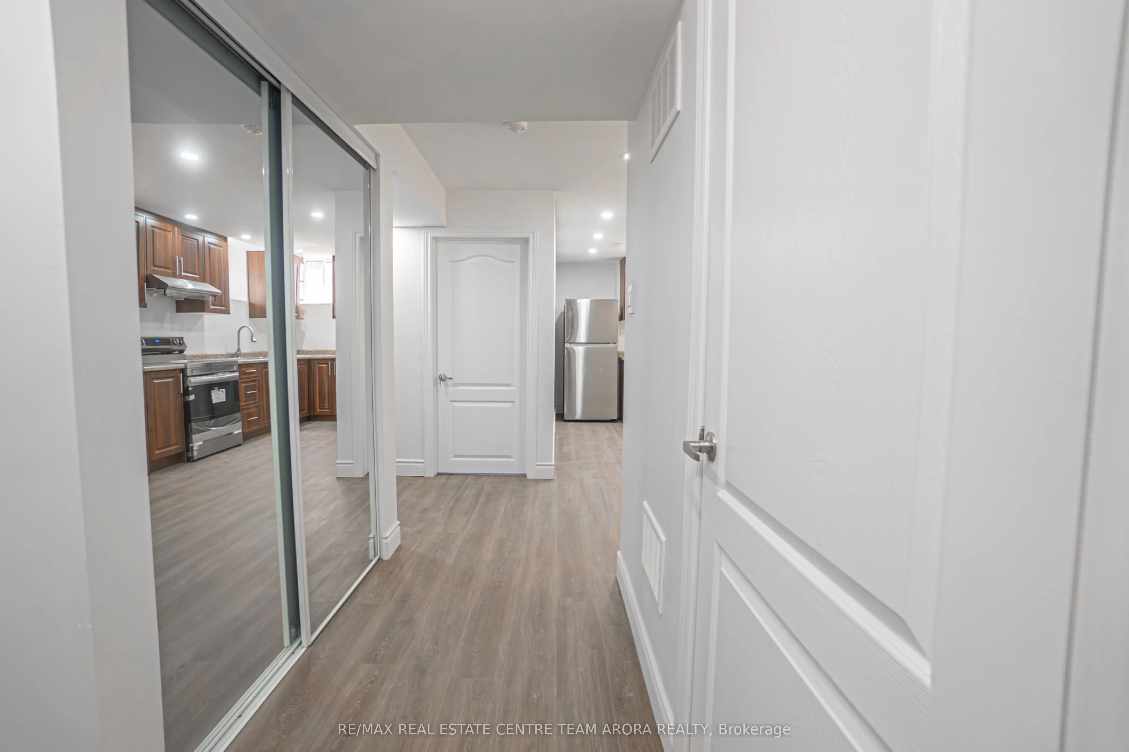 16 Vezna Crescent, #BSMT