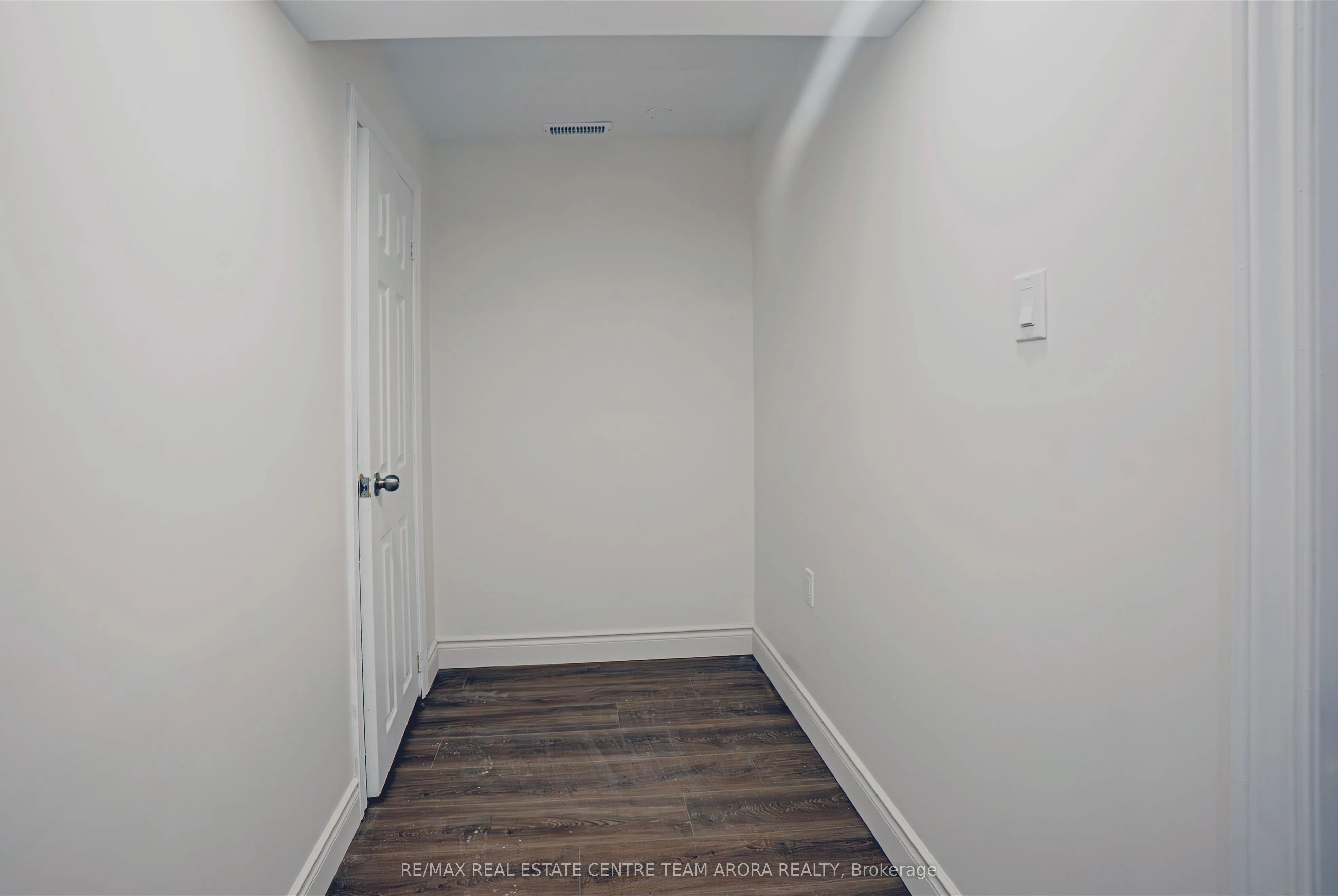 16 Vezna Crescent, #BSMT