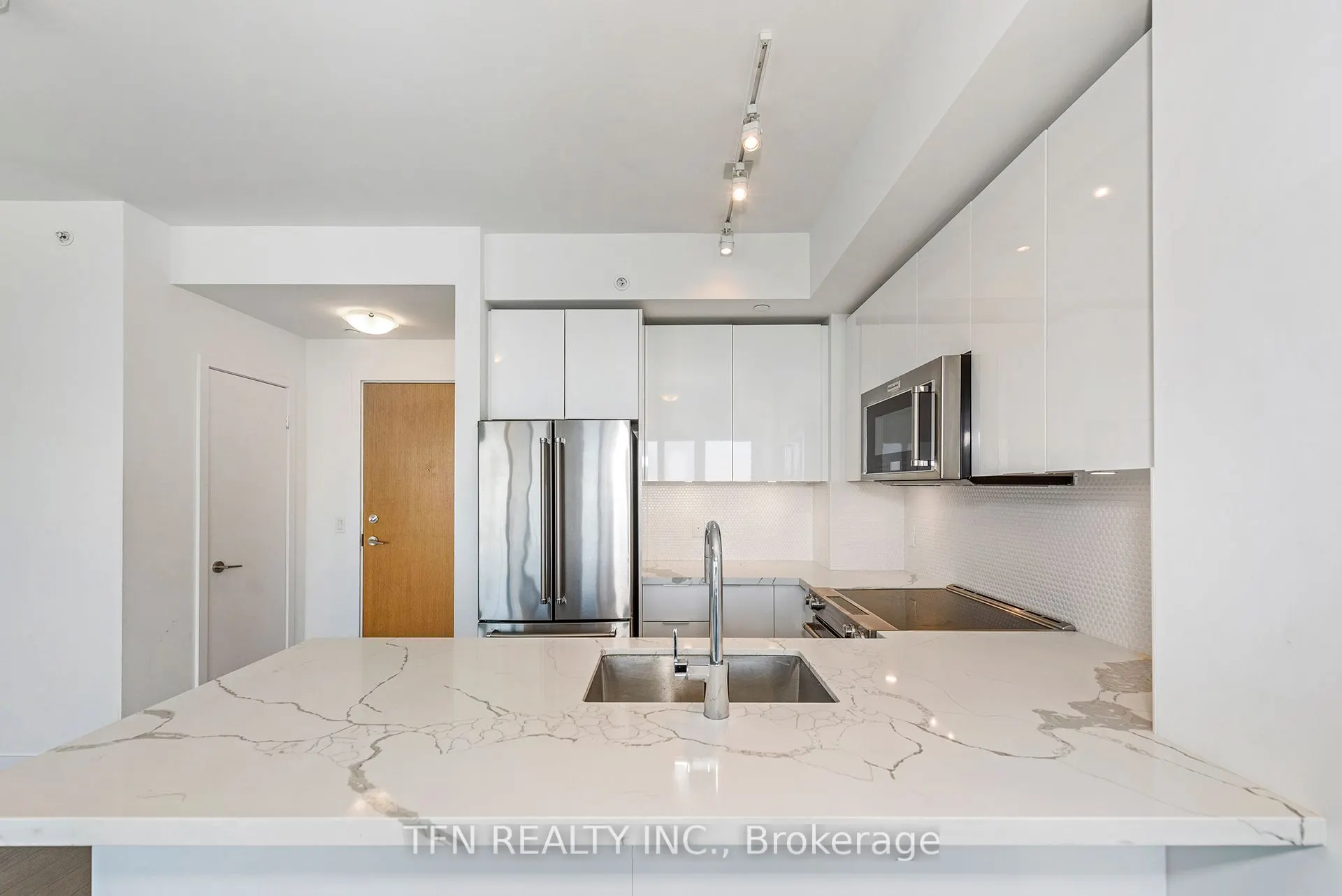 30 Shore Breeze Drive, #5708