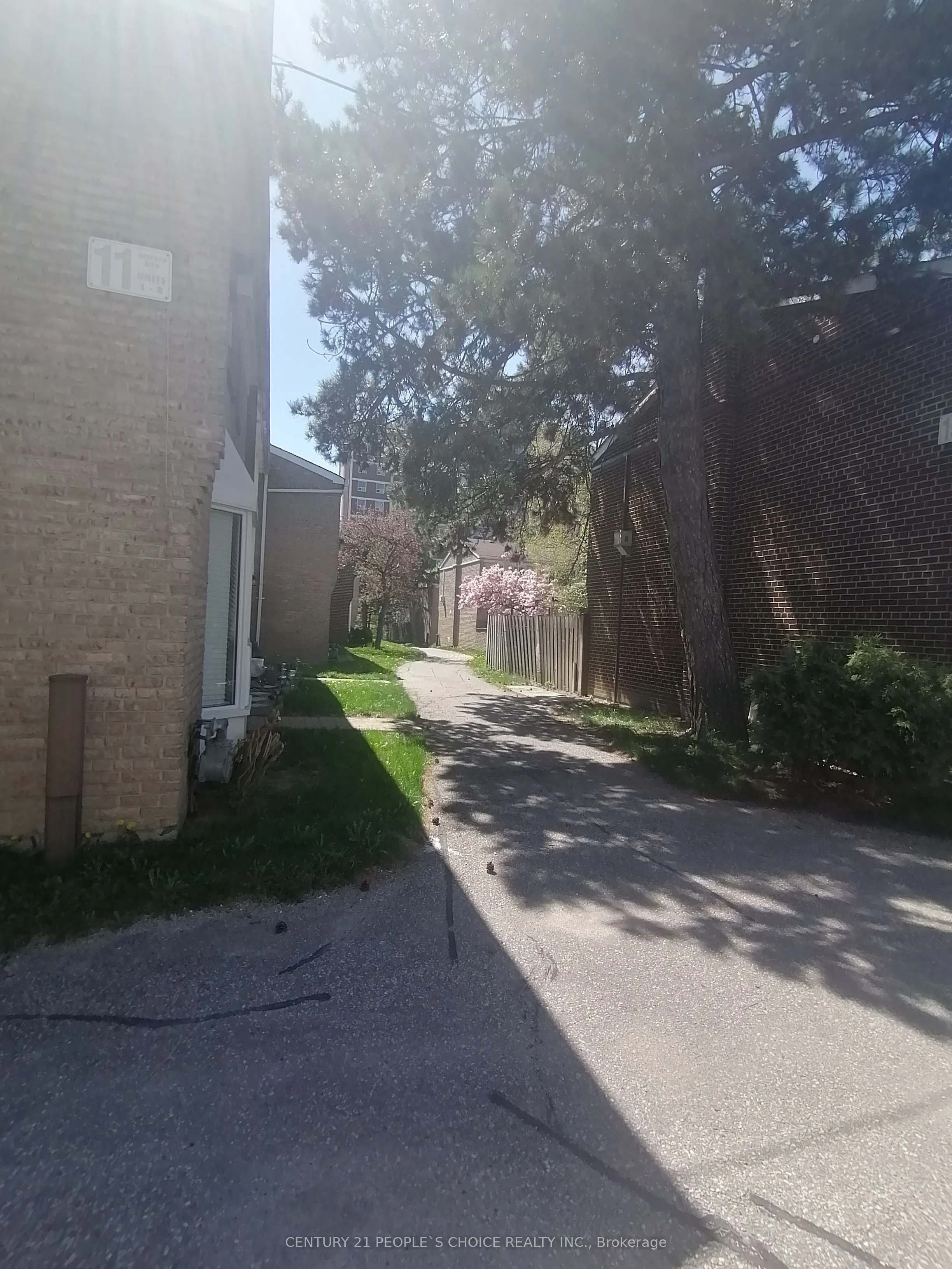 17 Gosford Boulevard, #9