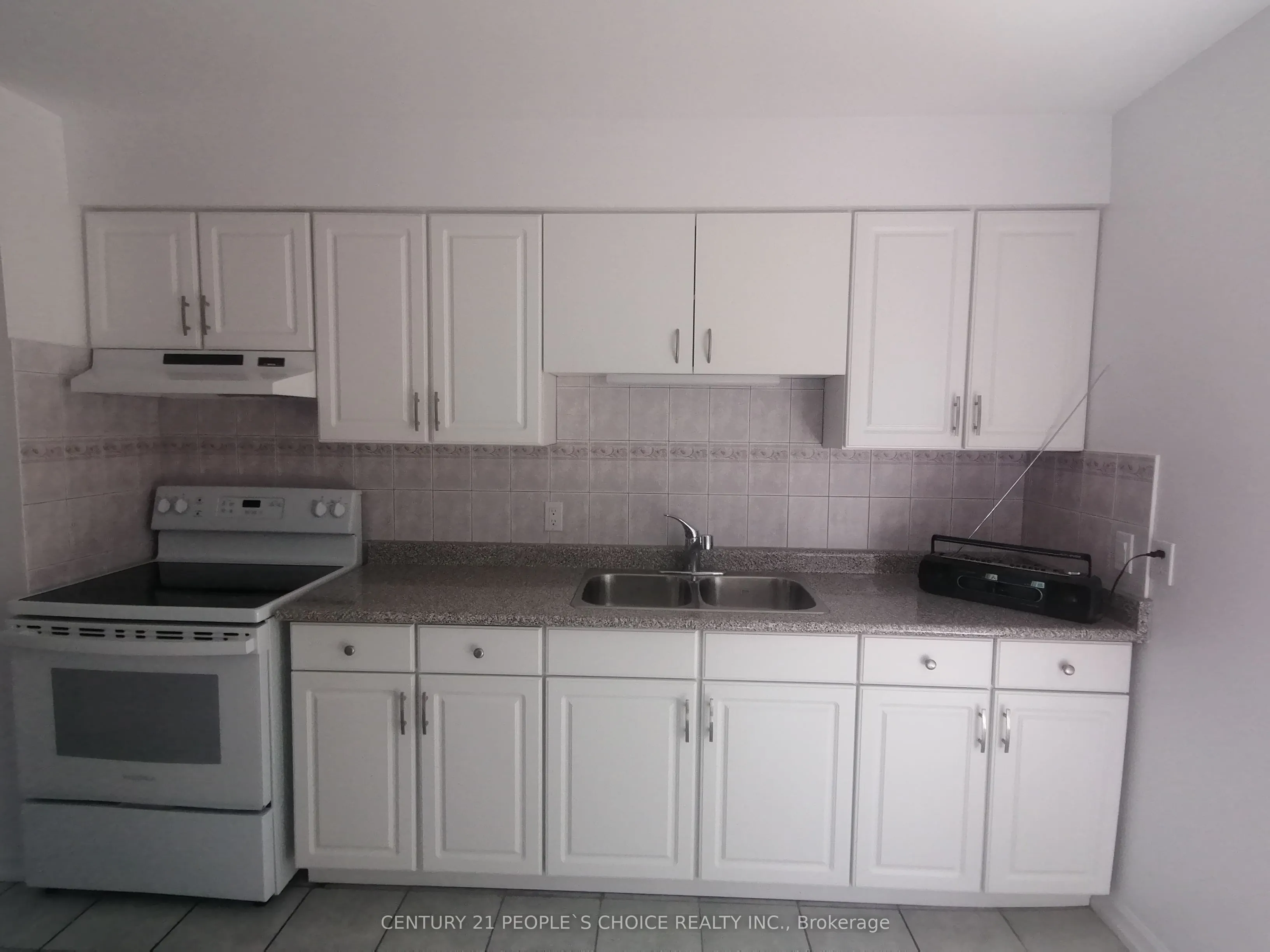 17 Gosford Boulevard, #9