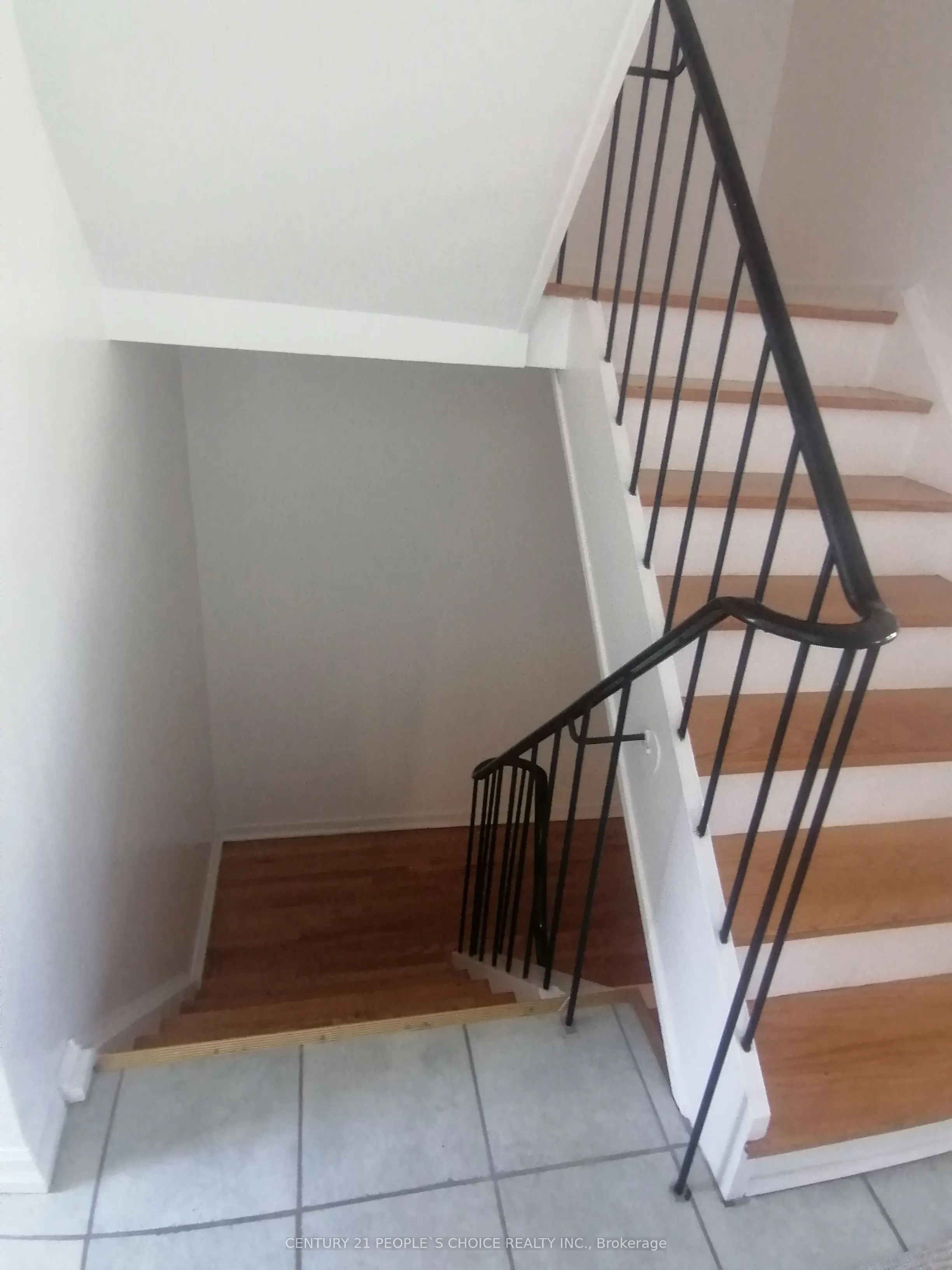 17 Gosford Boulevard, #9