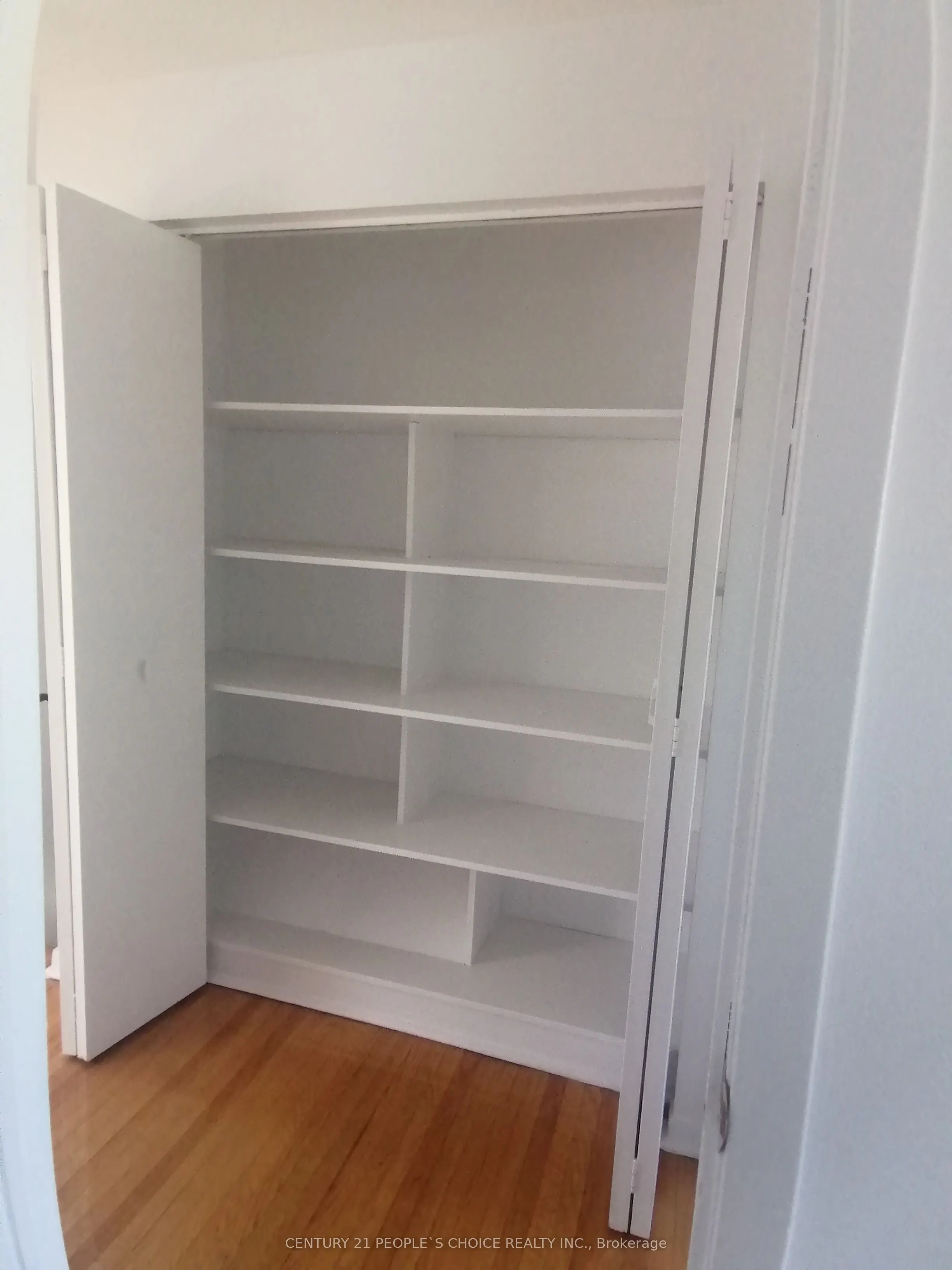 17 Gosford Boulevard, #9