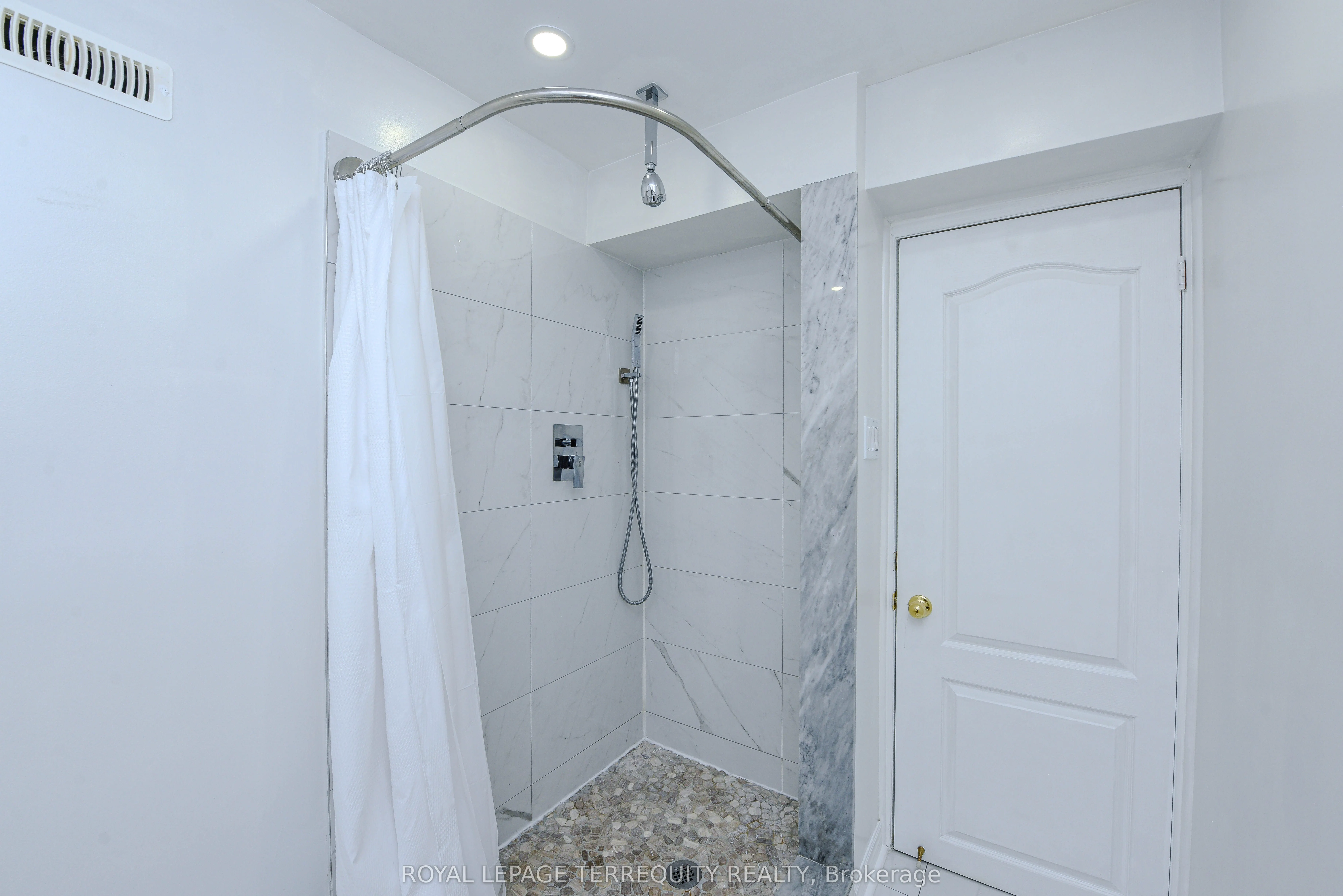 7148 Lowville Heights