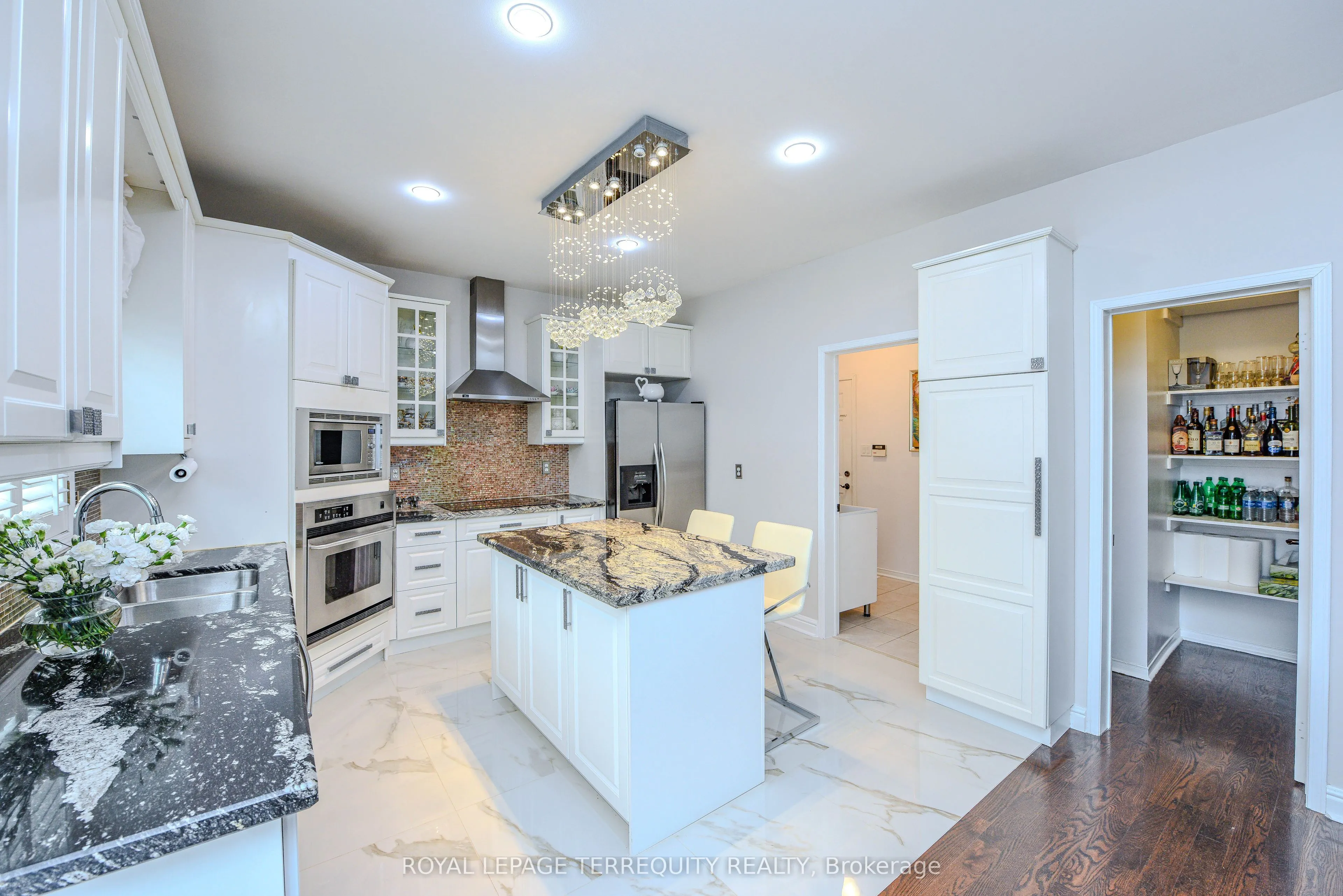 7148 Lowville Heights