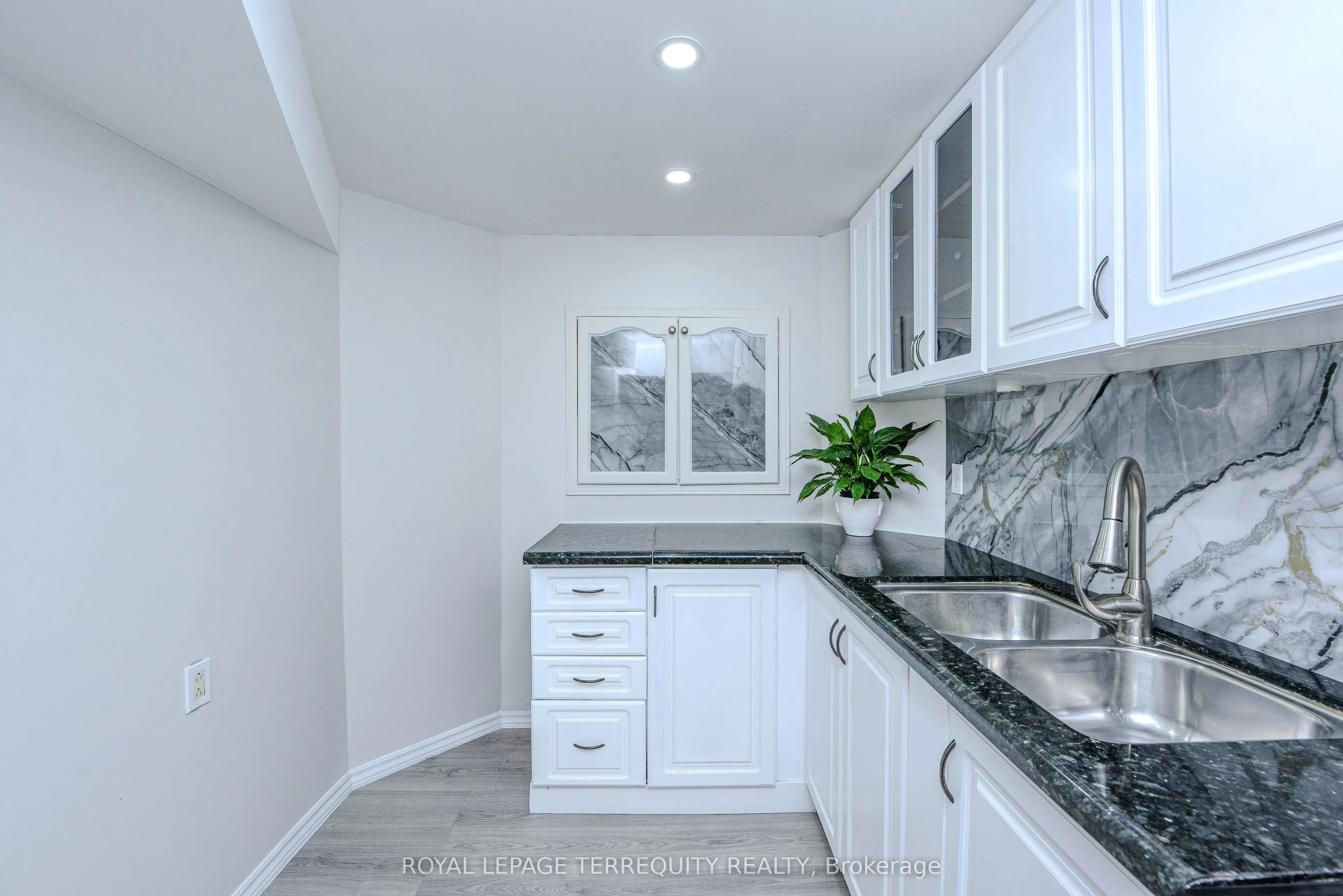 7148 Lowville Heights