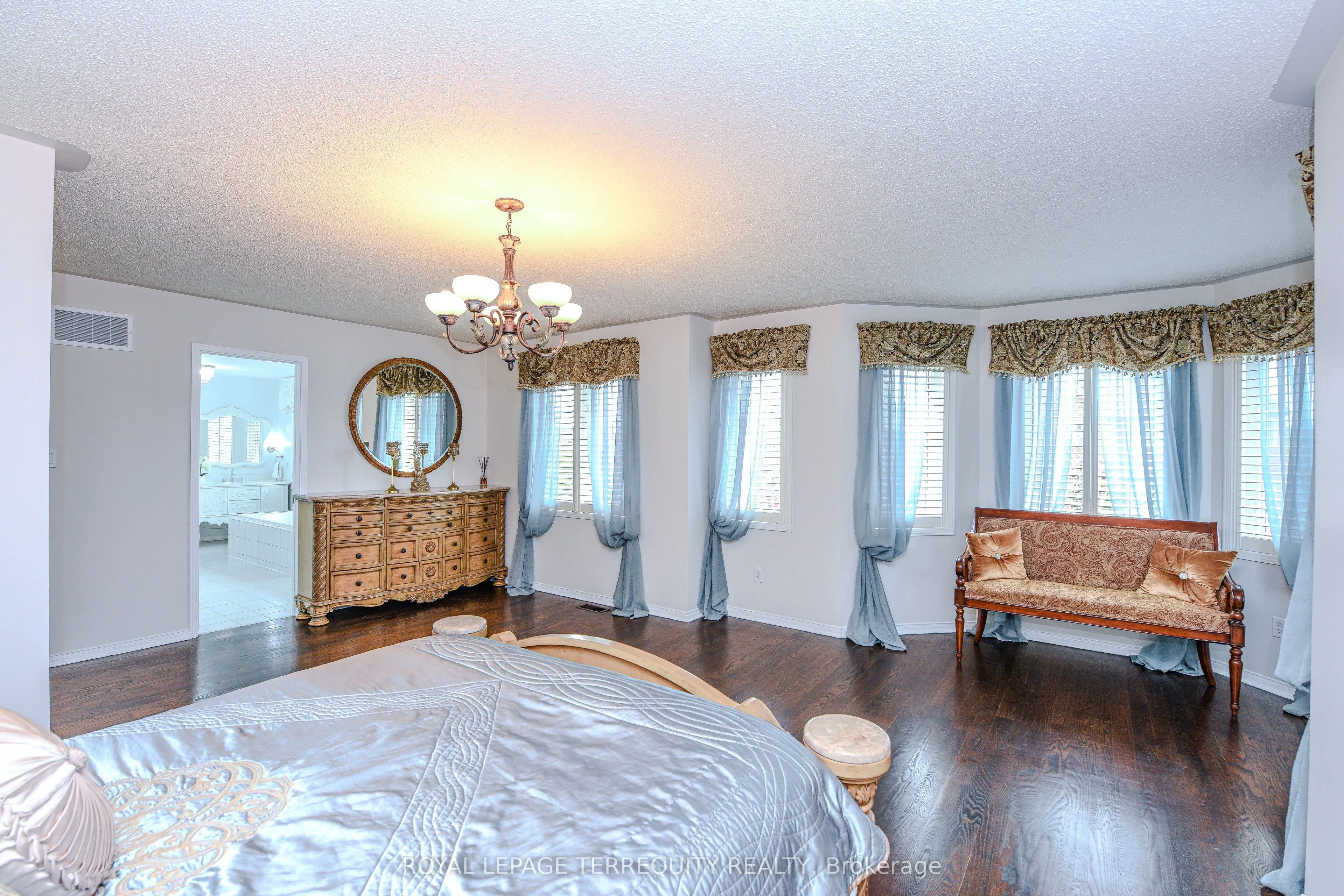 7148 Lowville Heights