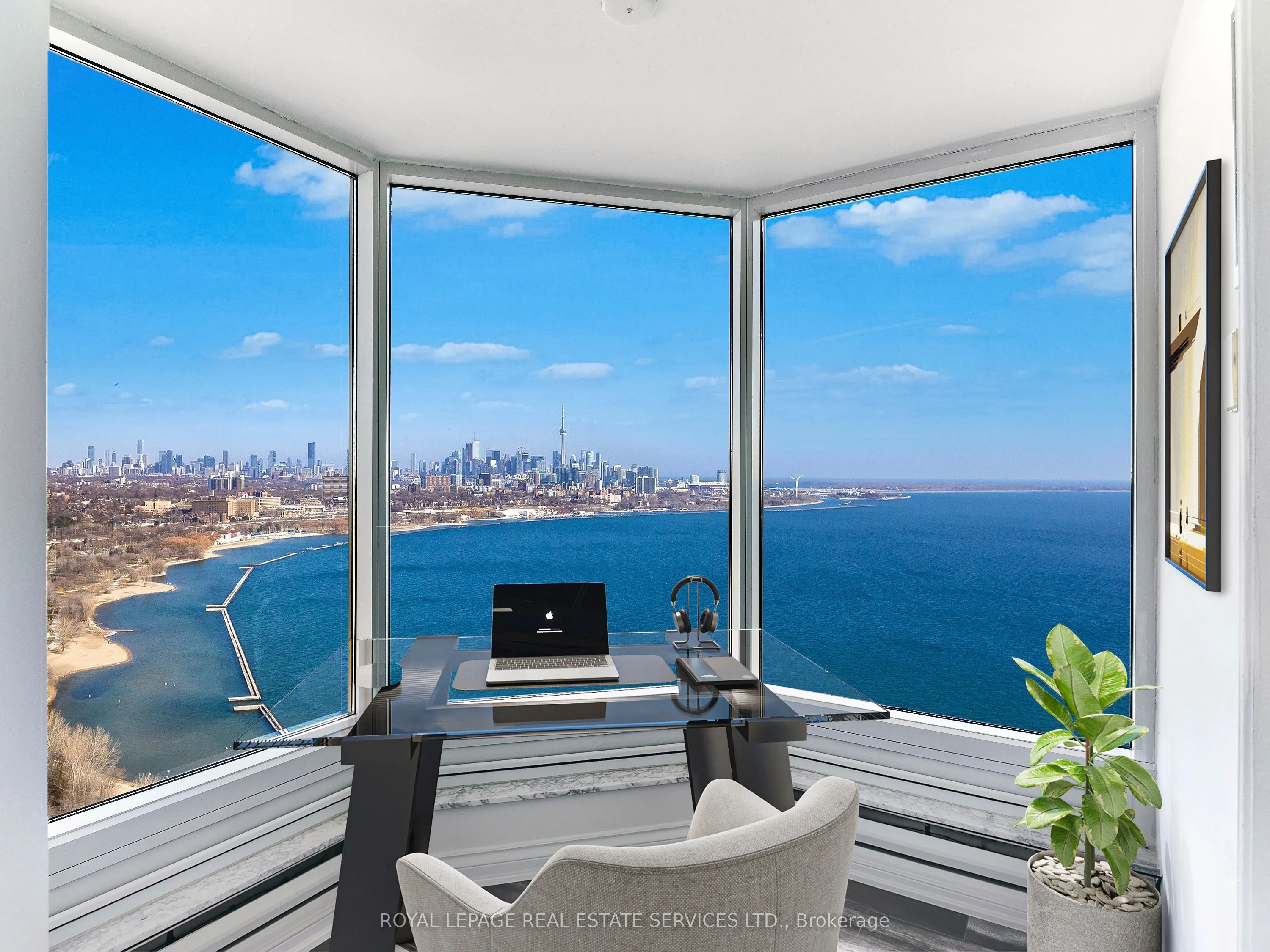 1 Palace Pier Court, #3101
