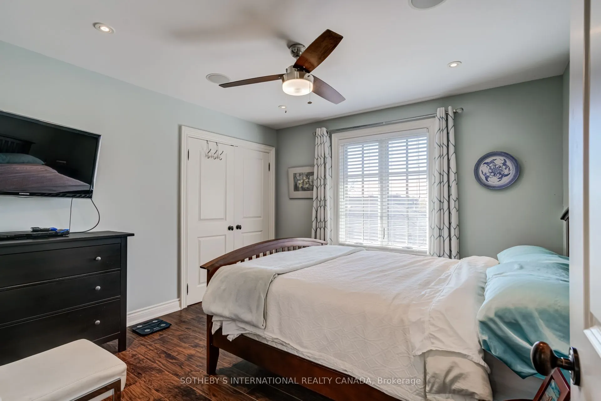 31 Maple Avenue N