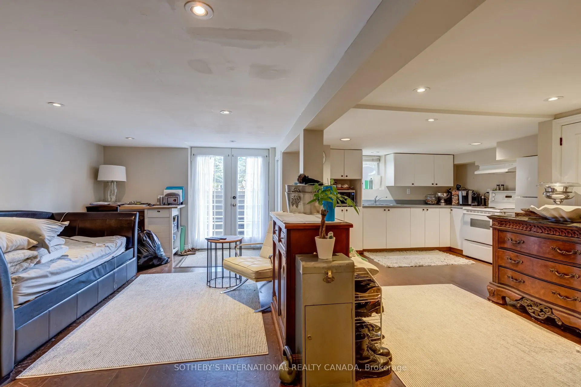 31 Maple Avenue N