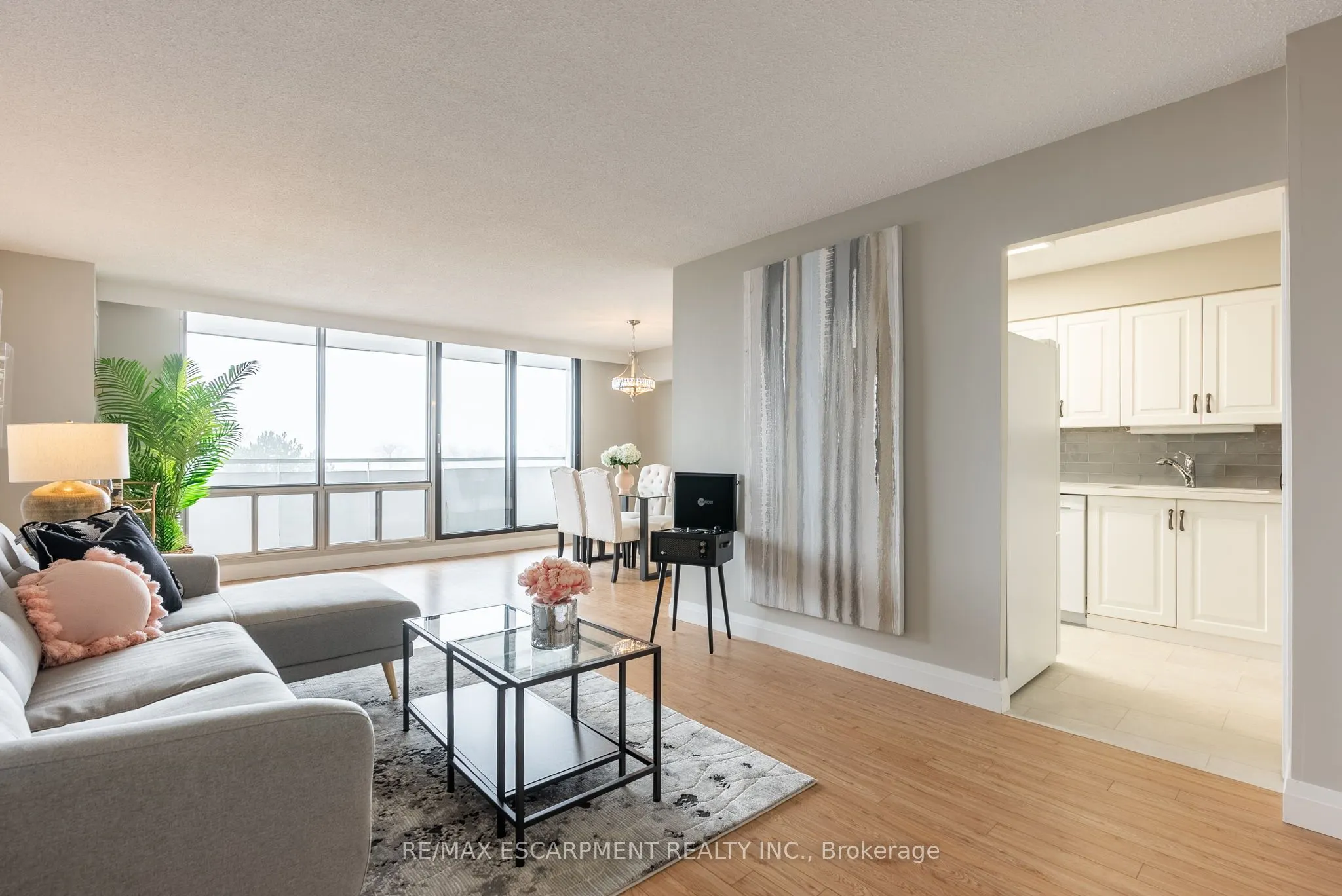 2055 Upper Middle Road, #306