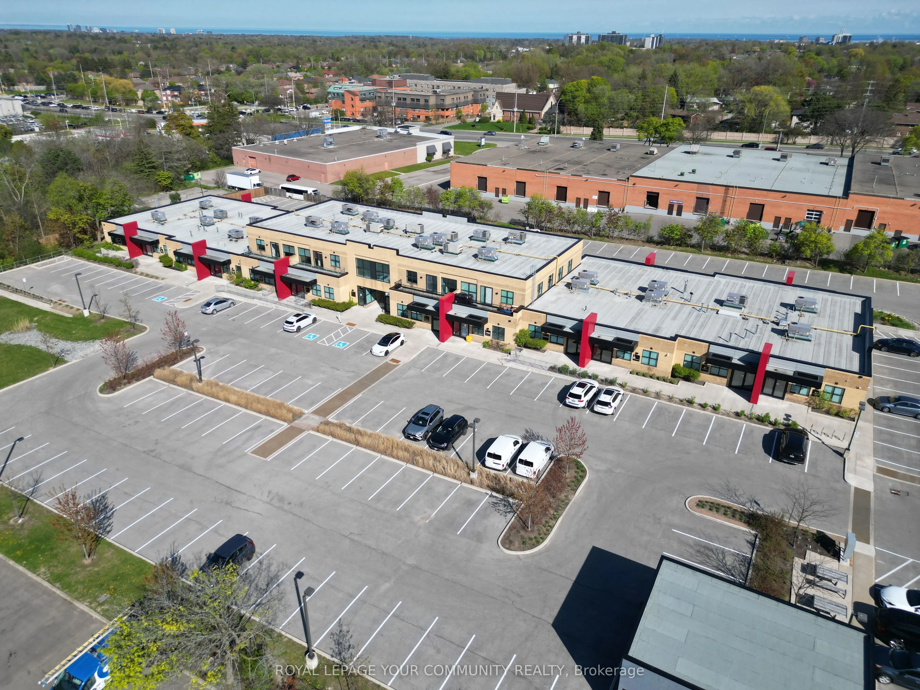 2155 Dunwin Drive, #Dr 31-32