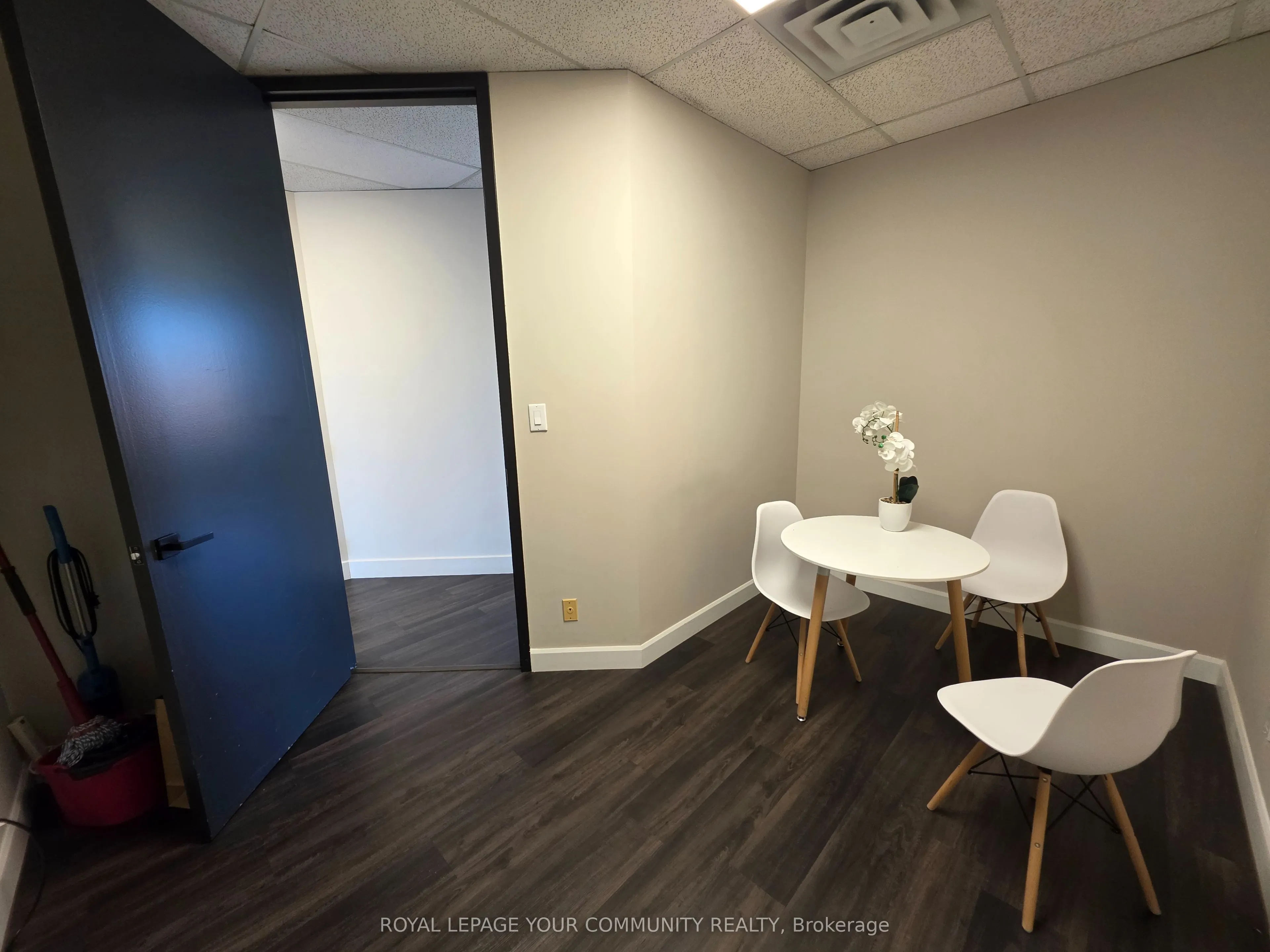 2155 Dunwin Drive, #28