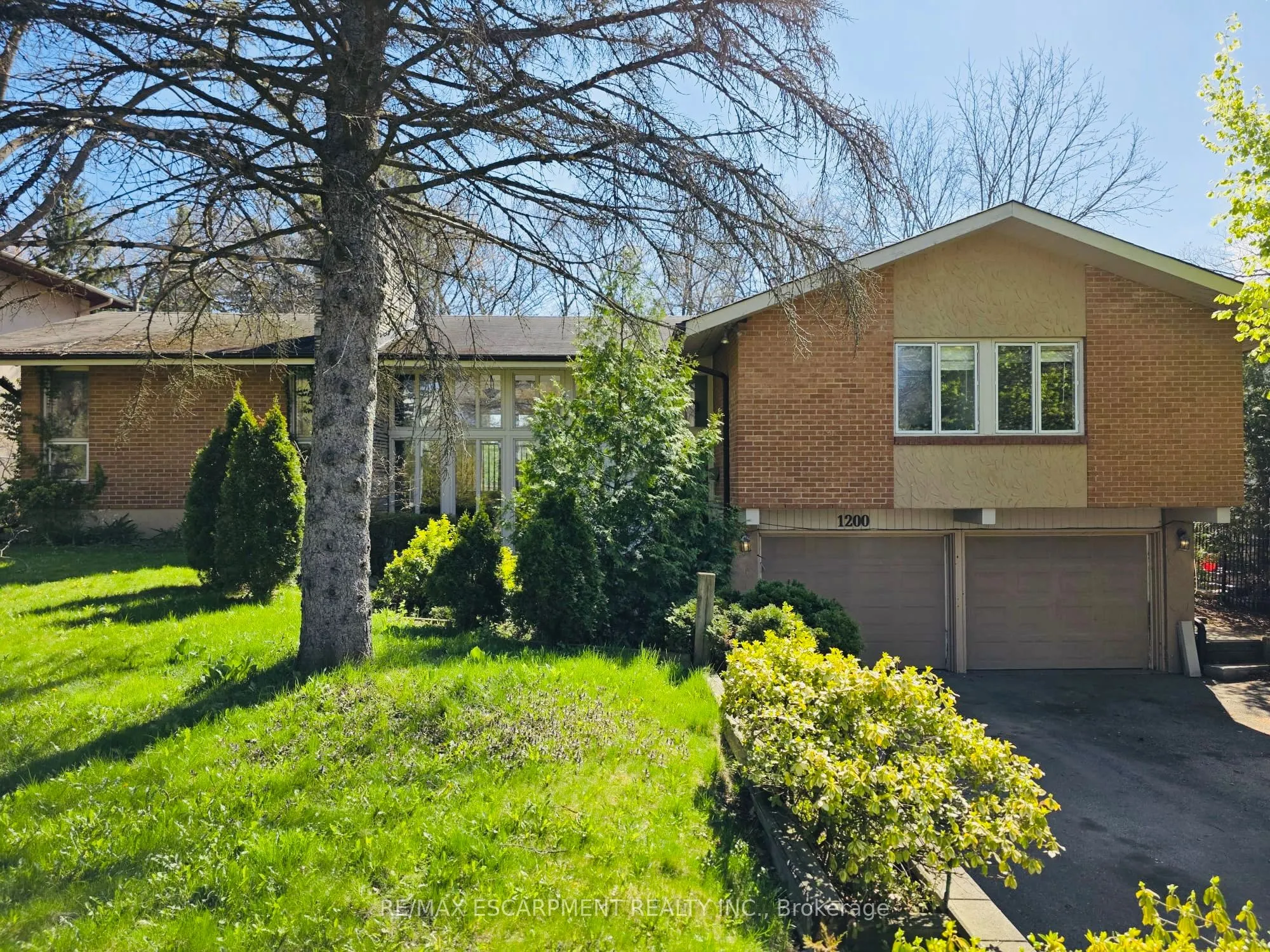 1200 Birchview Drive