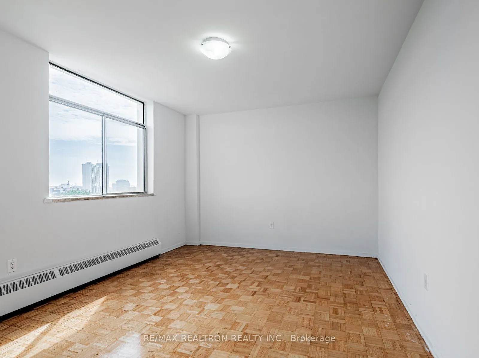 2255 Weston Road, #909