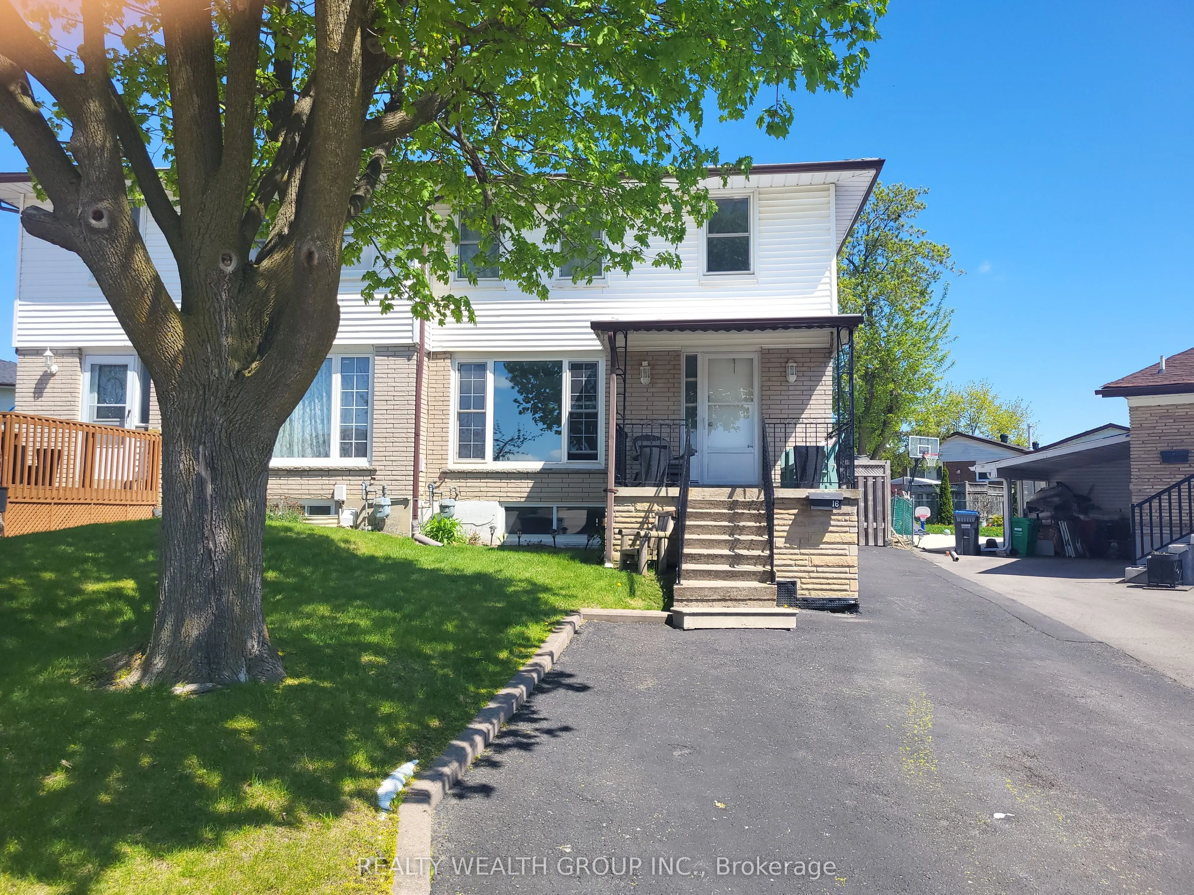 16 Sharon Court