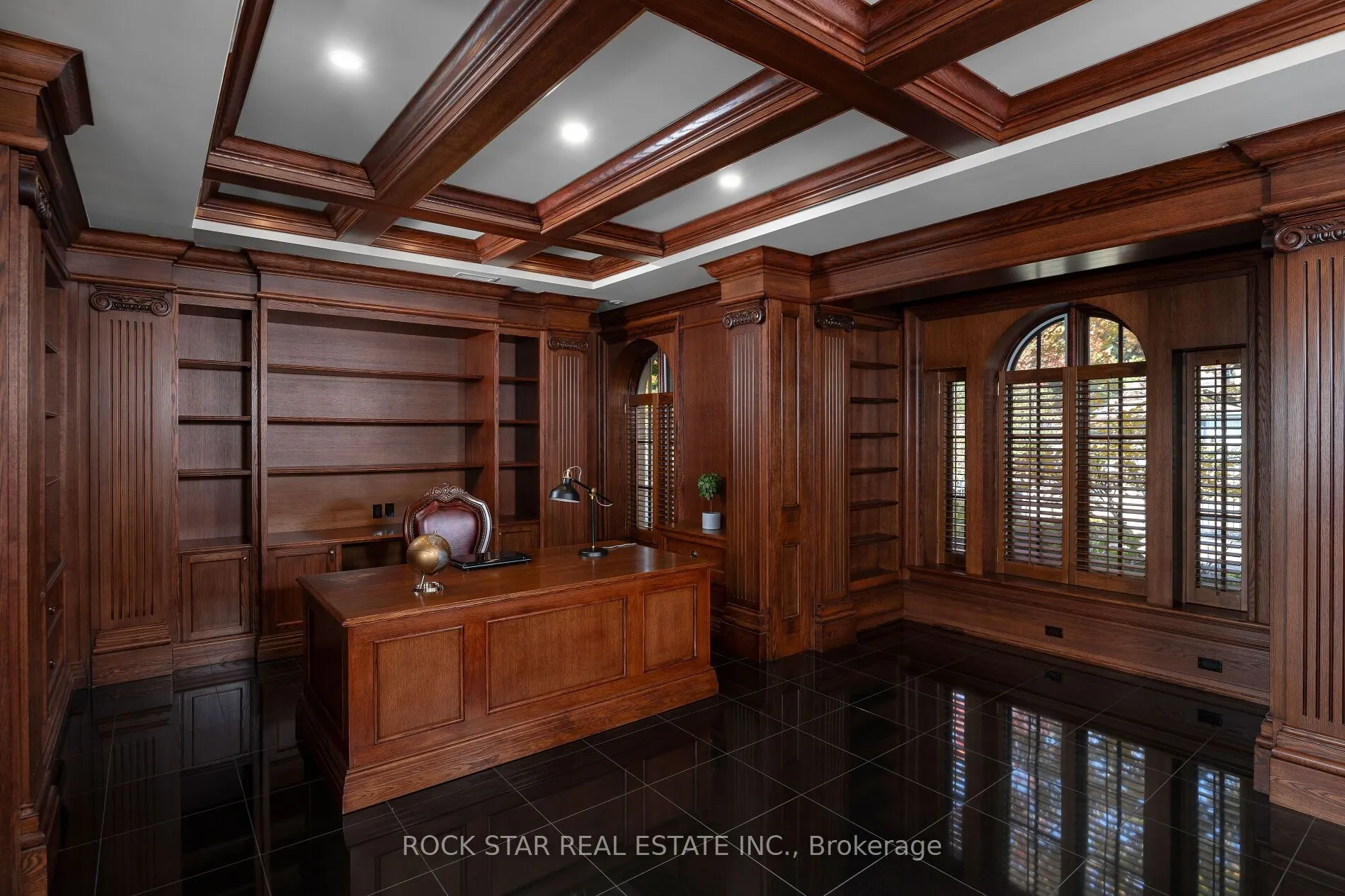 1092 Argyle Drive