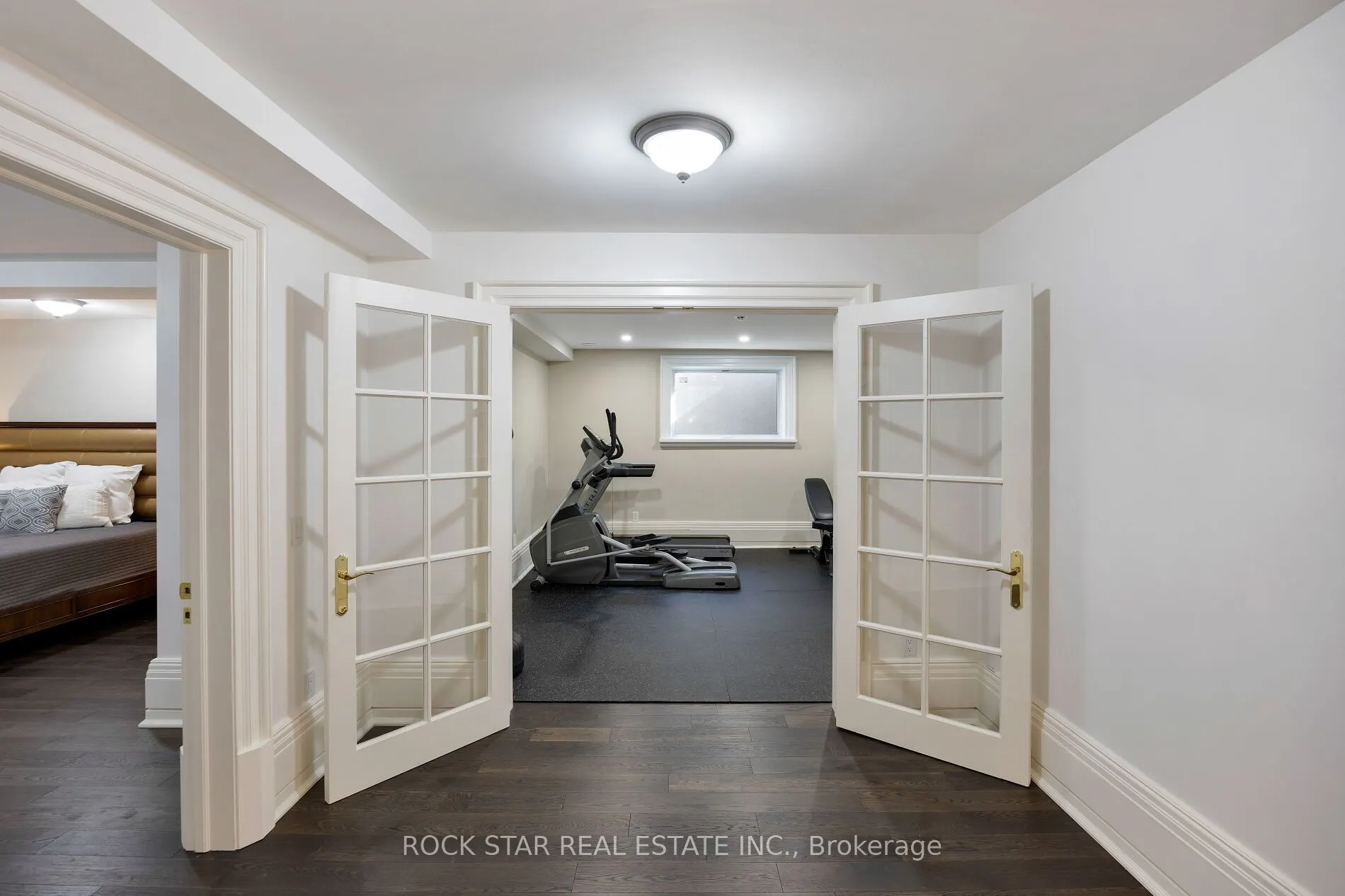 1092 Argyle Drive