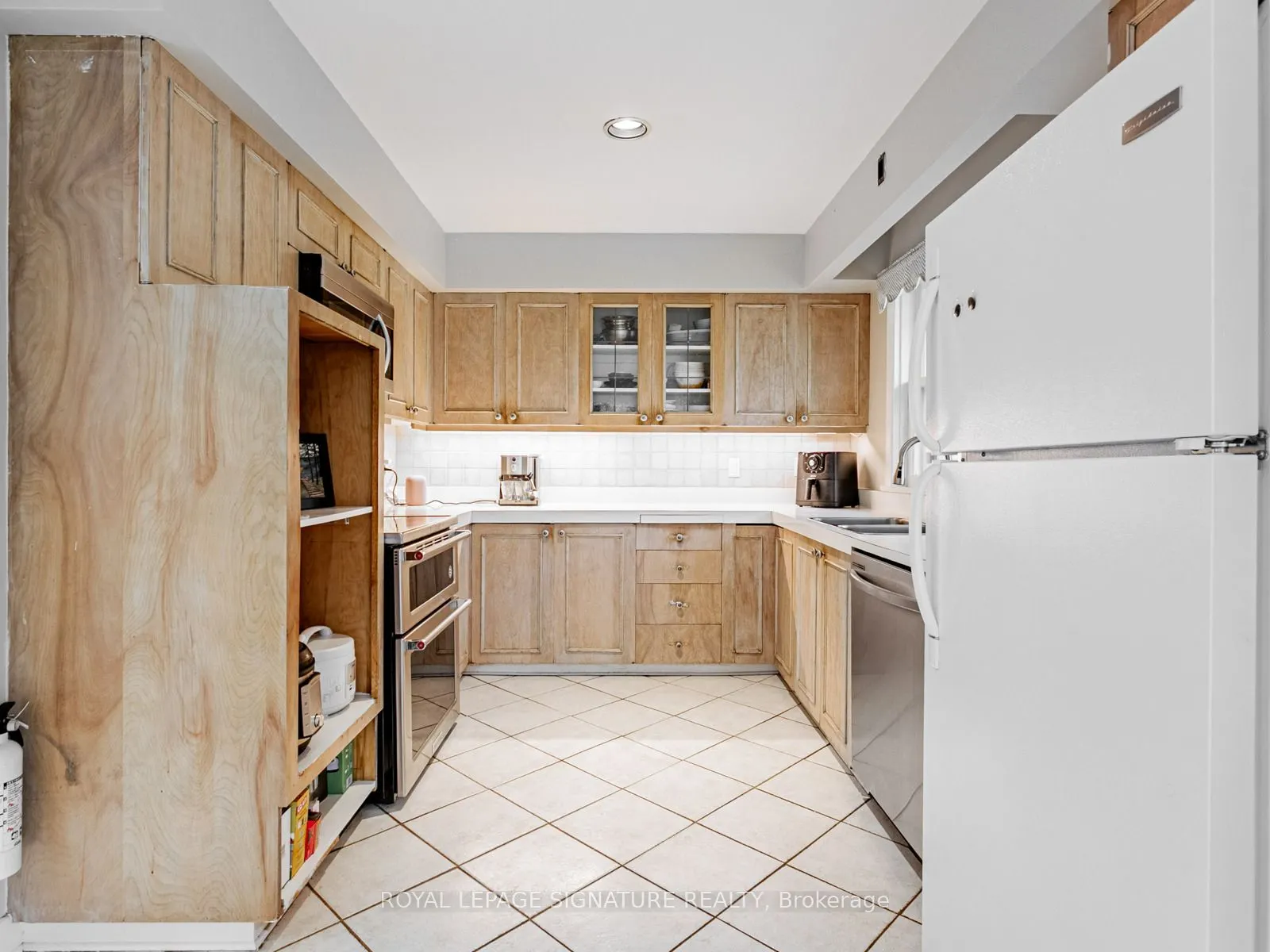 1447 Merrow Road