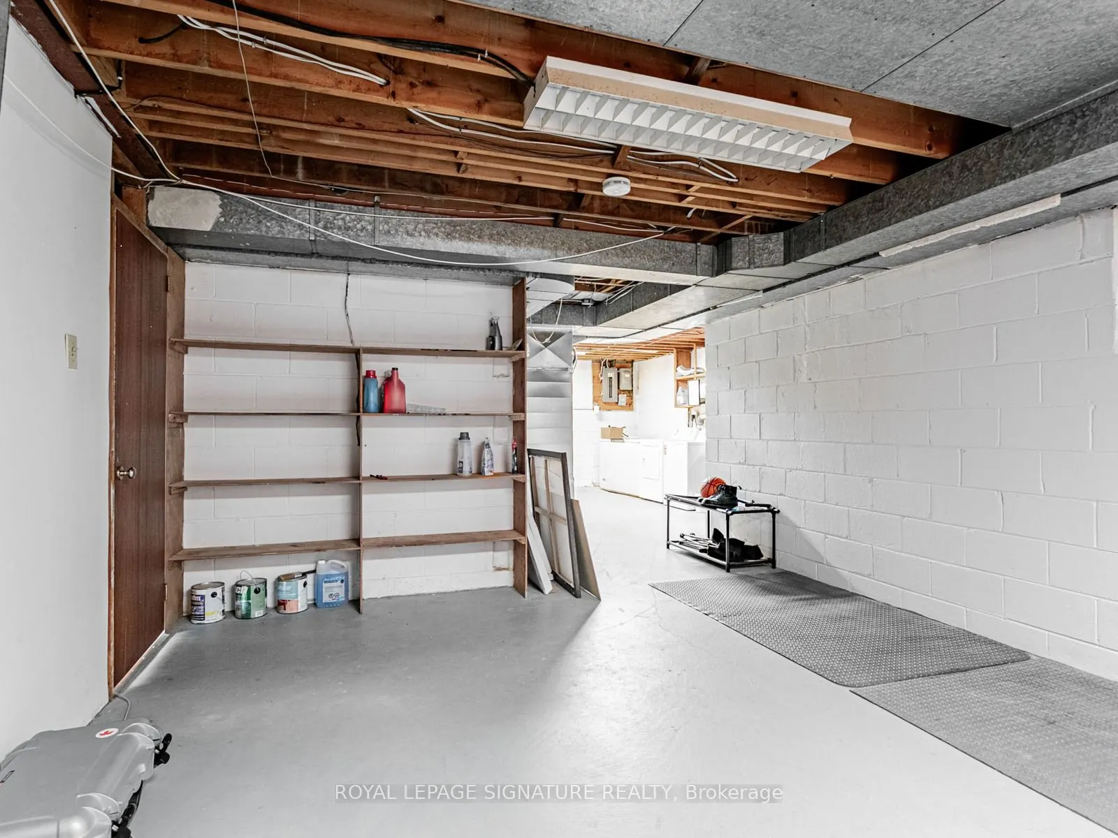 1447 Merrow Road