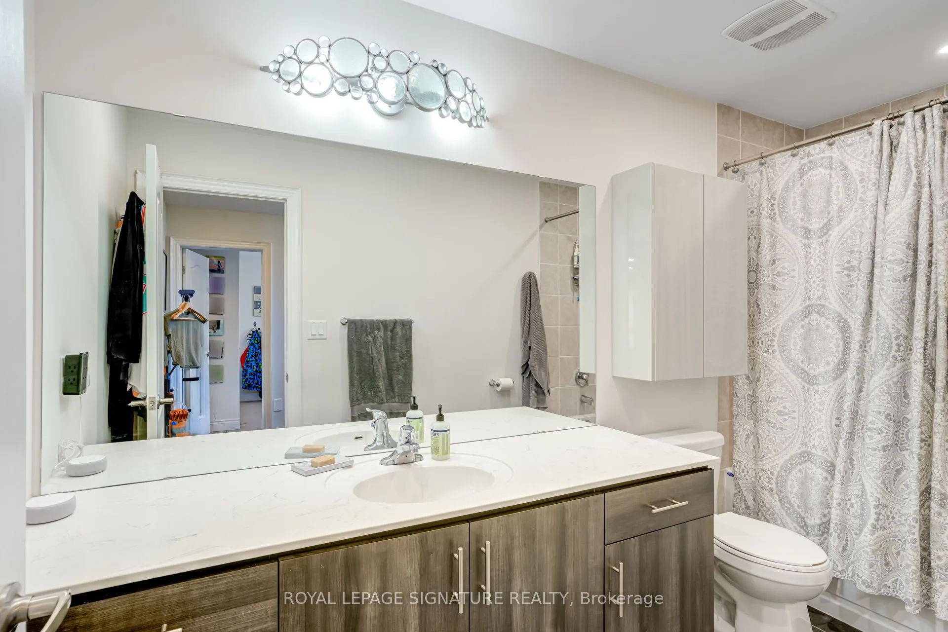 1223 Azinger Lane
