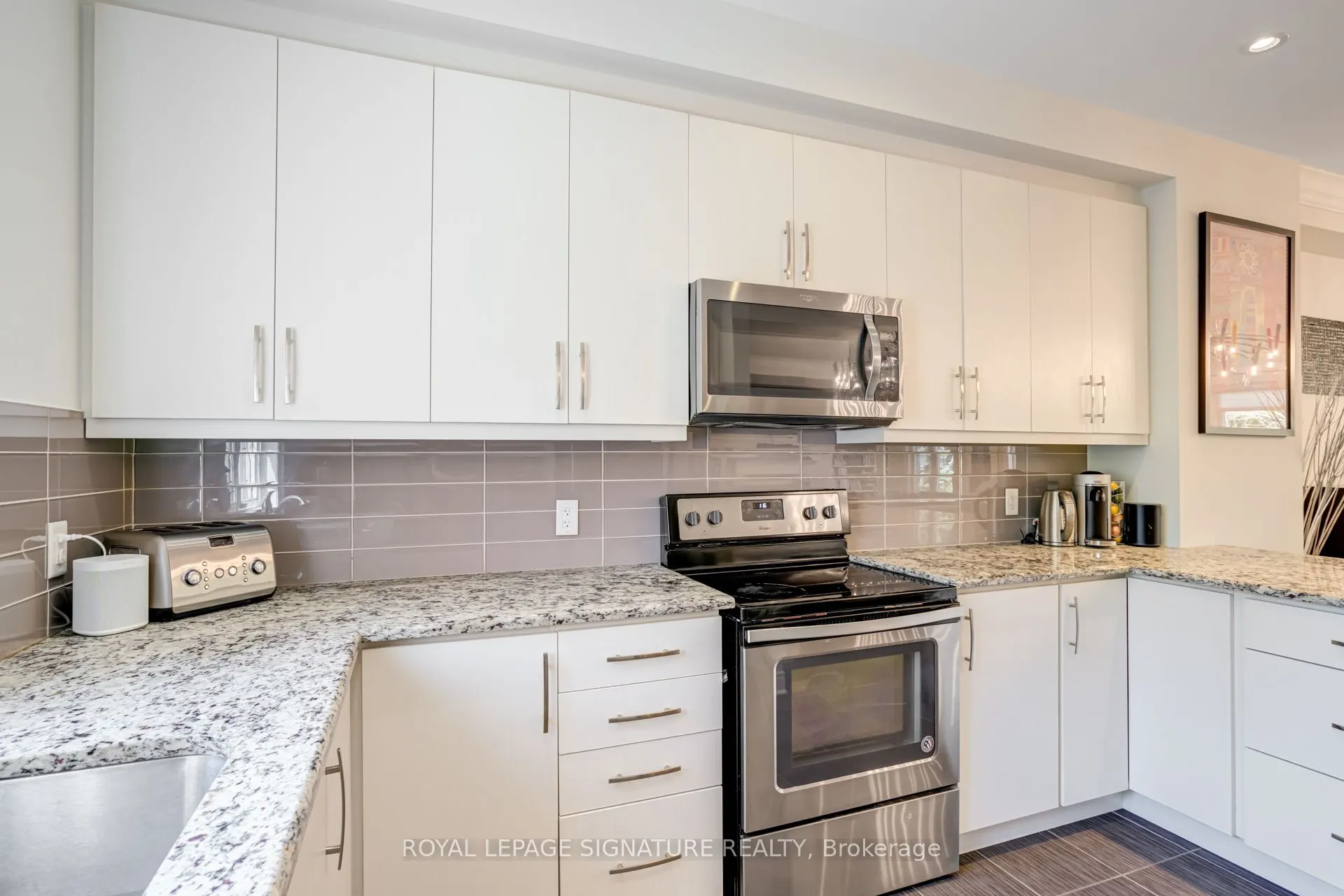 1223 Azinger Lane