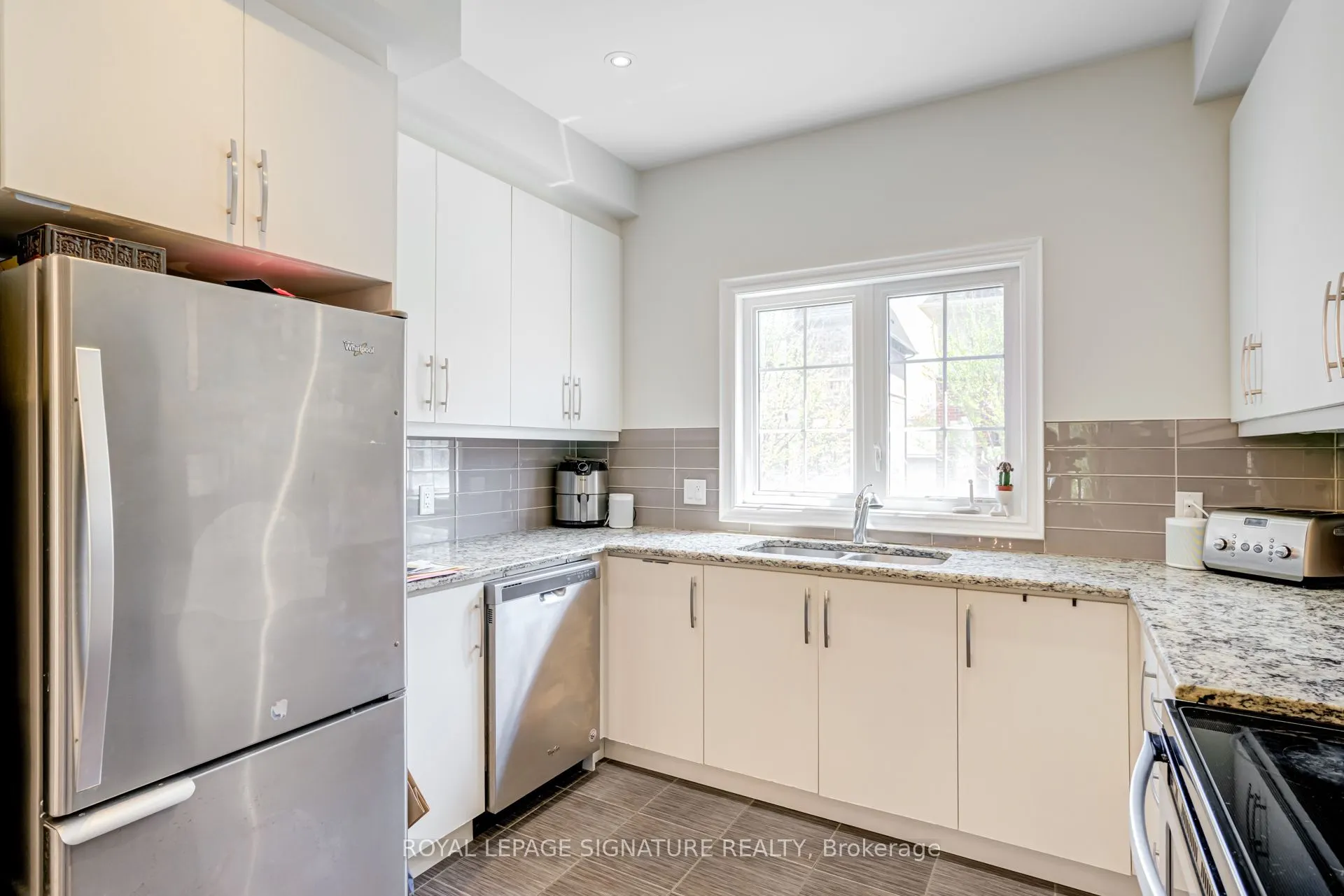 1223 Azinger Lane