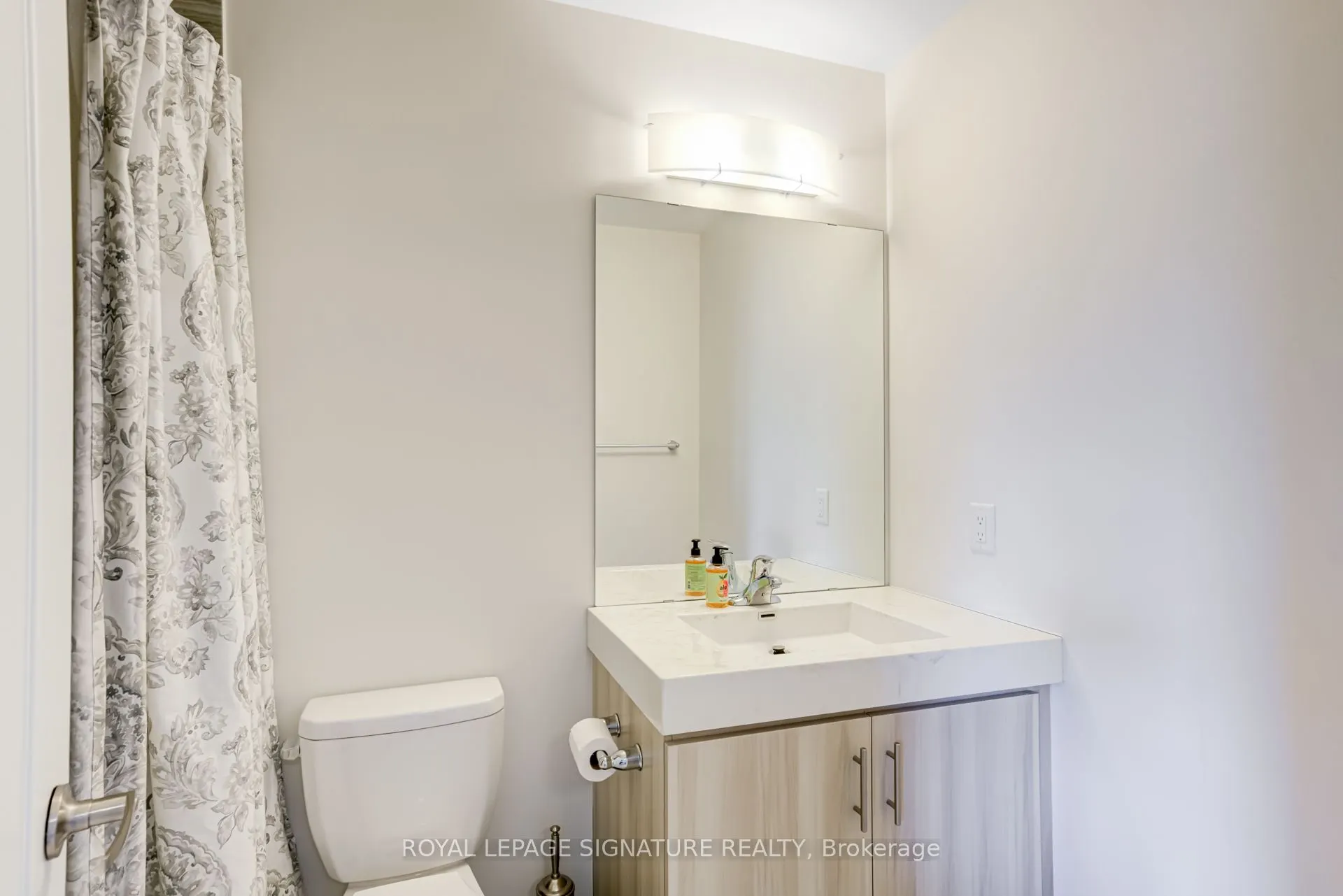 1223 Azinger Lane